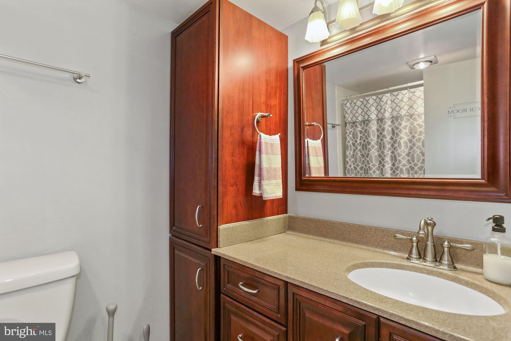 CARLYLE HOUSE - Residential Lease