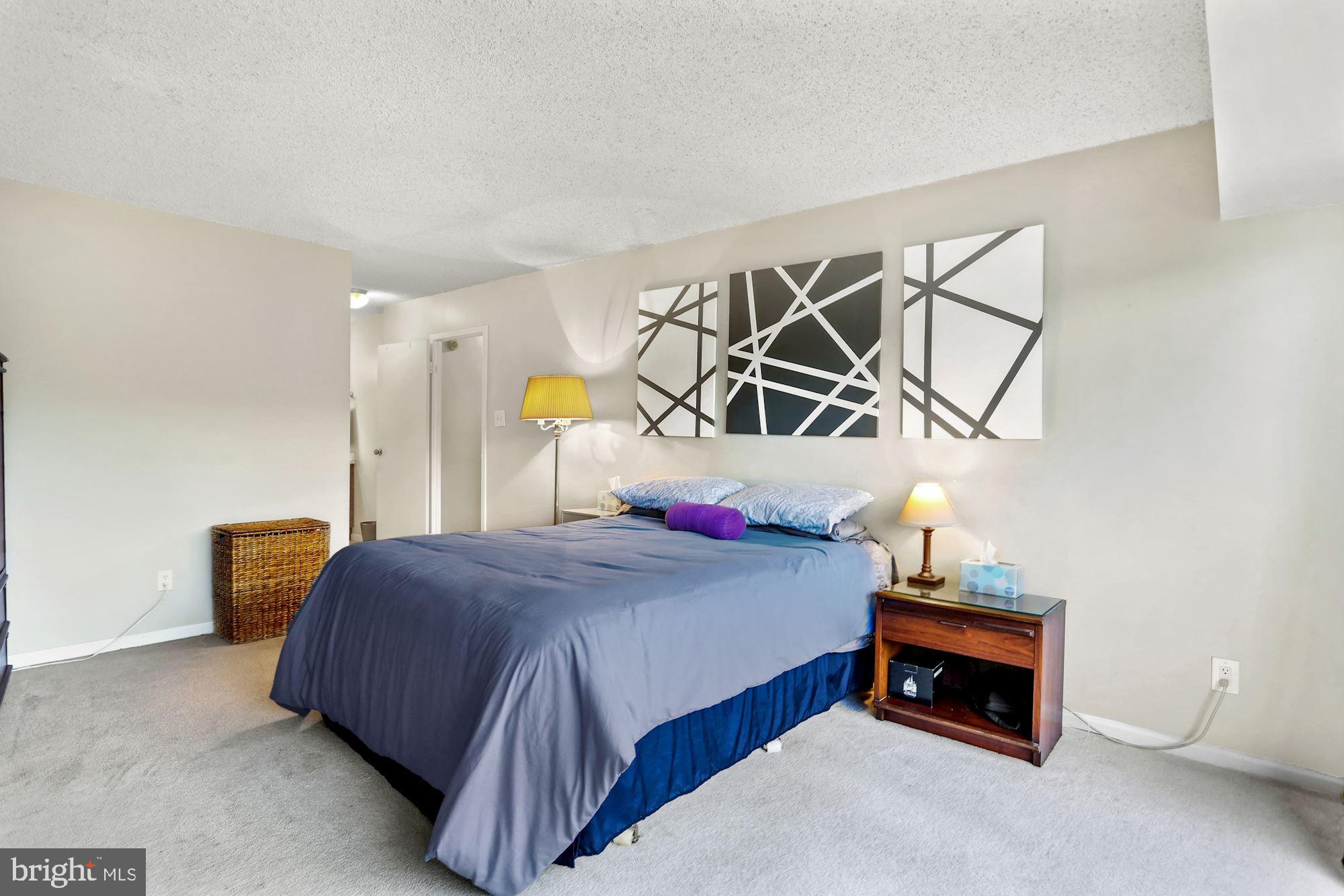 CARLYLE HOUSE - Residential Lease