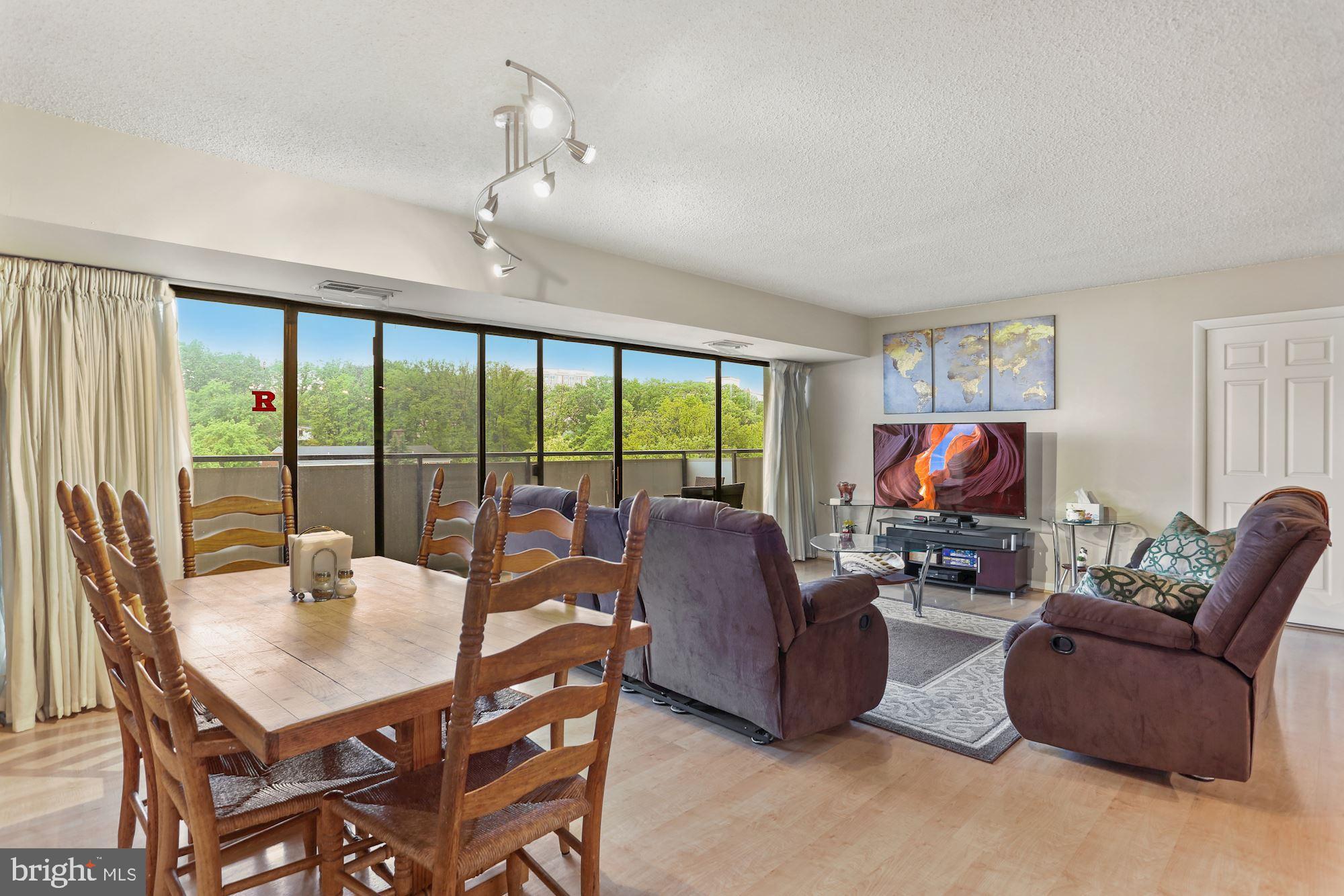 CARLYLE HOUSE - Residential Lease