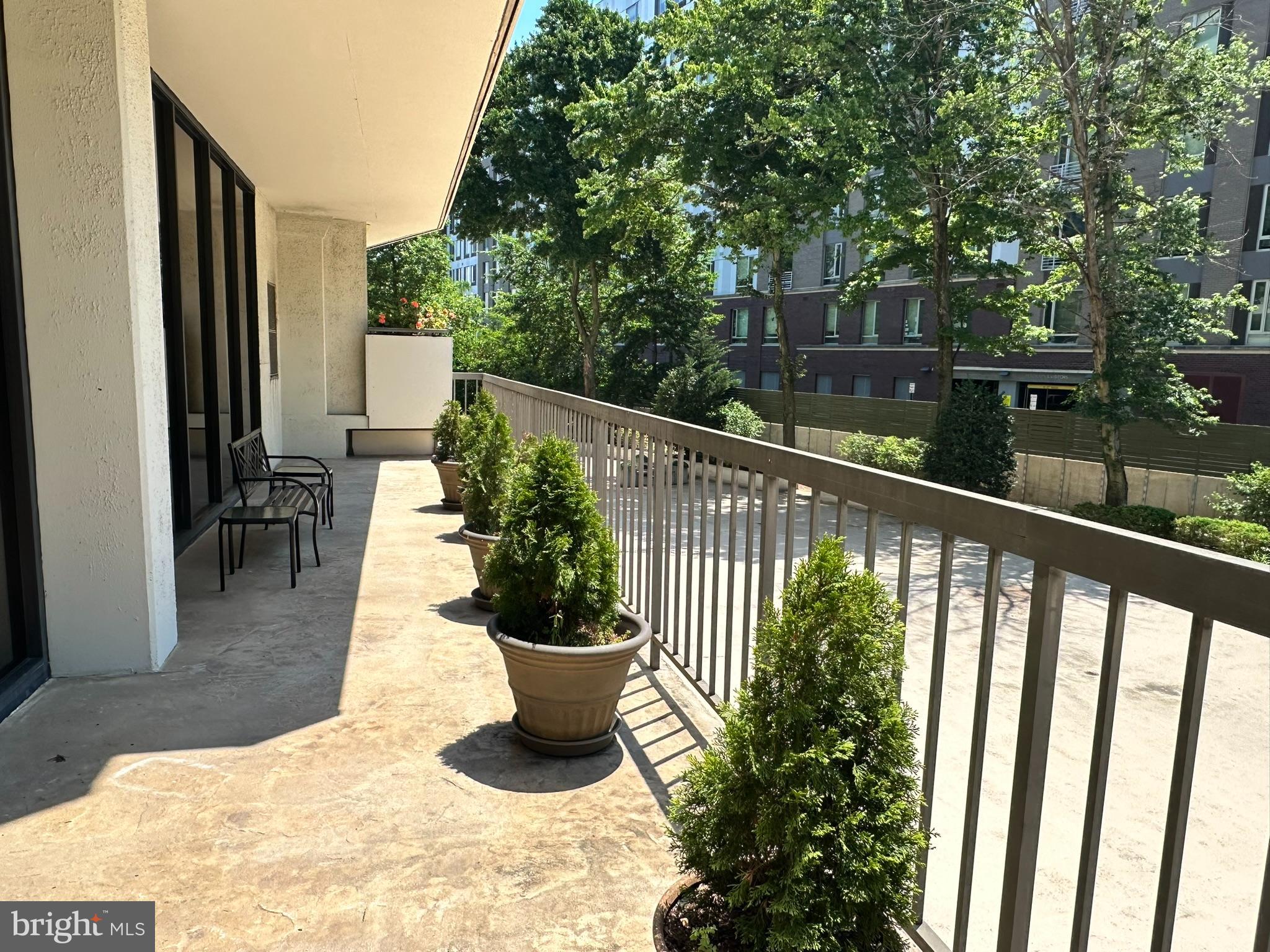 CARLYLE HOUSE - Residential Lease