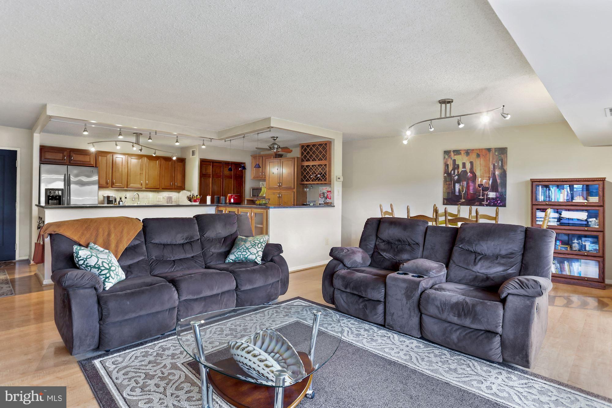 CARLYLE HOUSE - Residential Lease