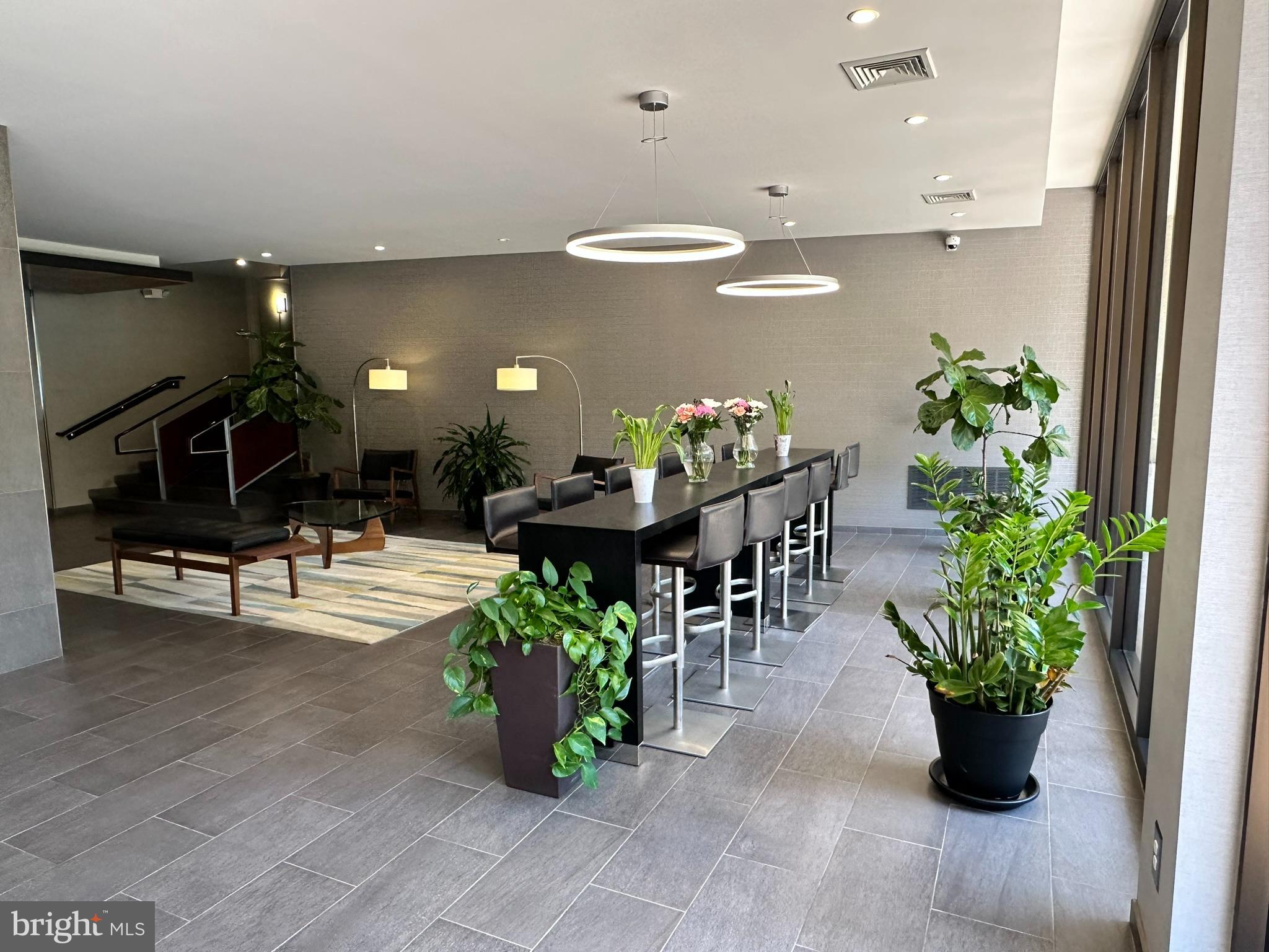 CARLYLE HOUSE - Residential Lease