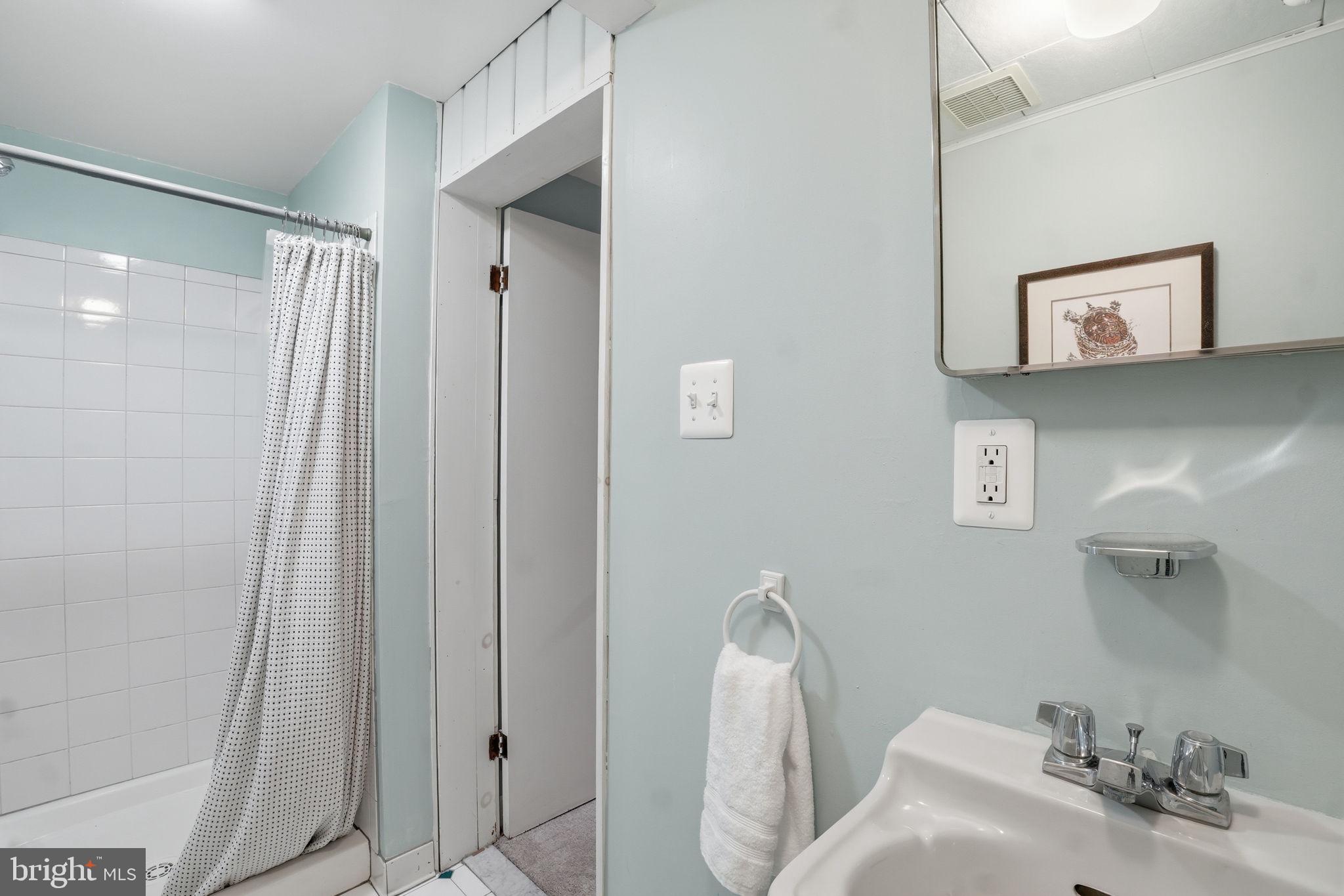 NORTH HILLS - Residential