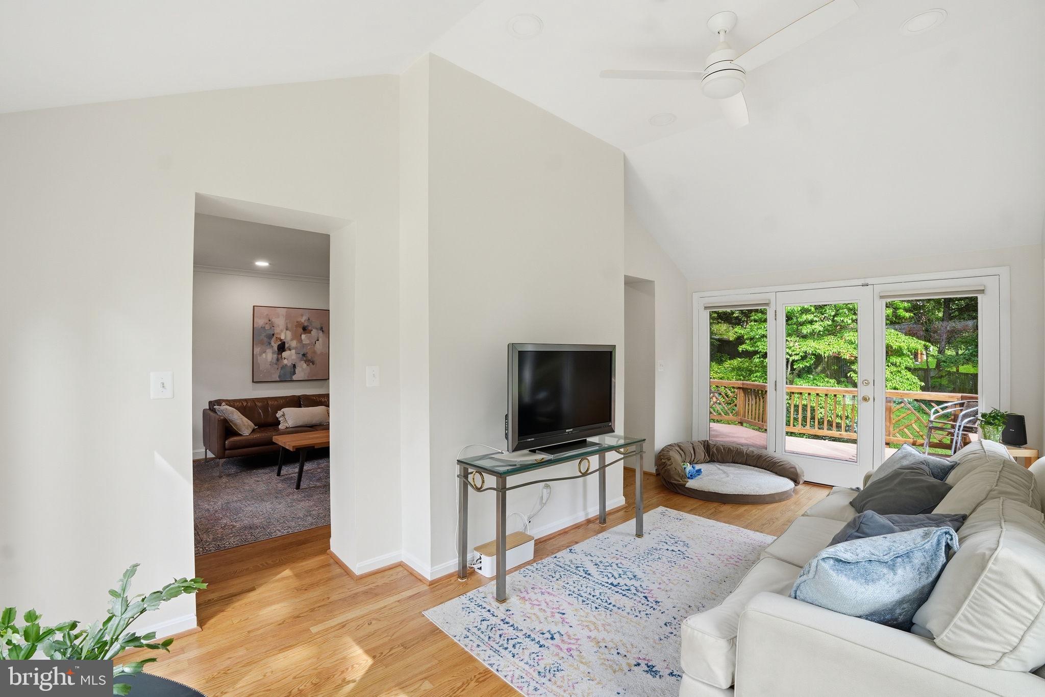 NORTH HILLS - Residential