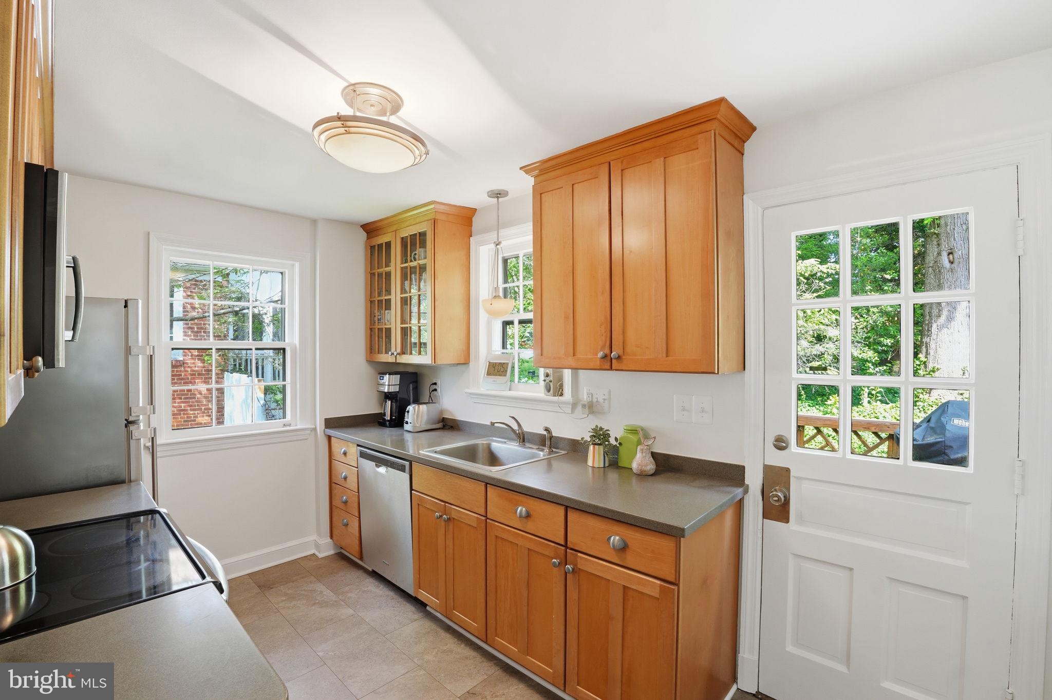NORTH HILLS - Residential