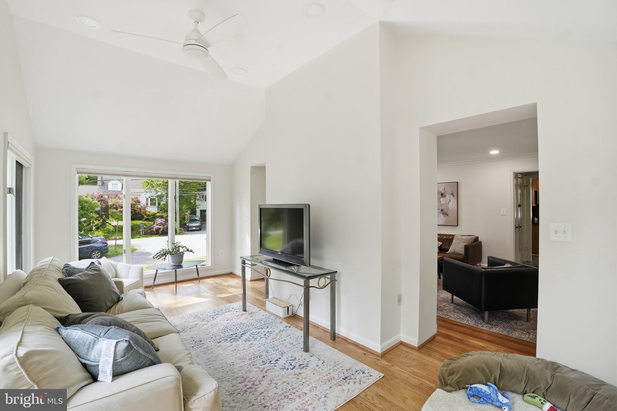 NORTH HILLS - Residential