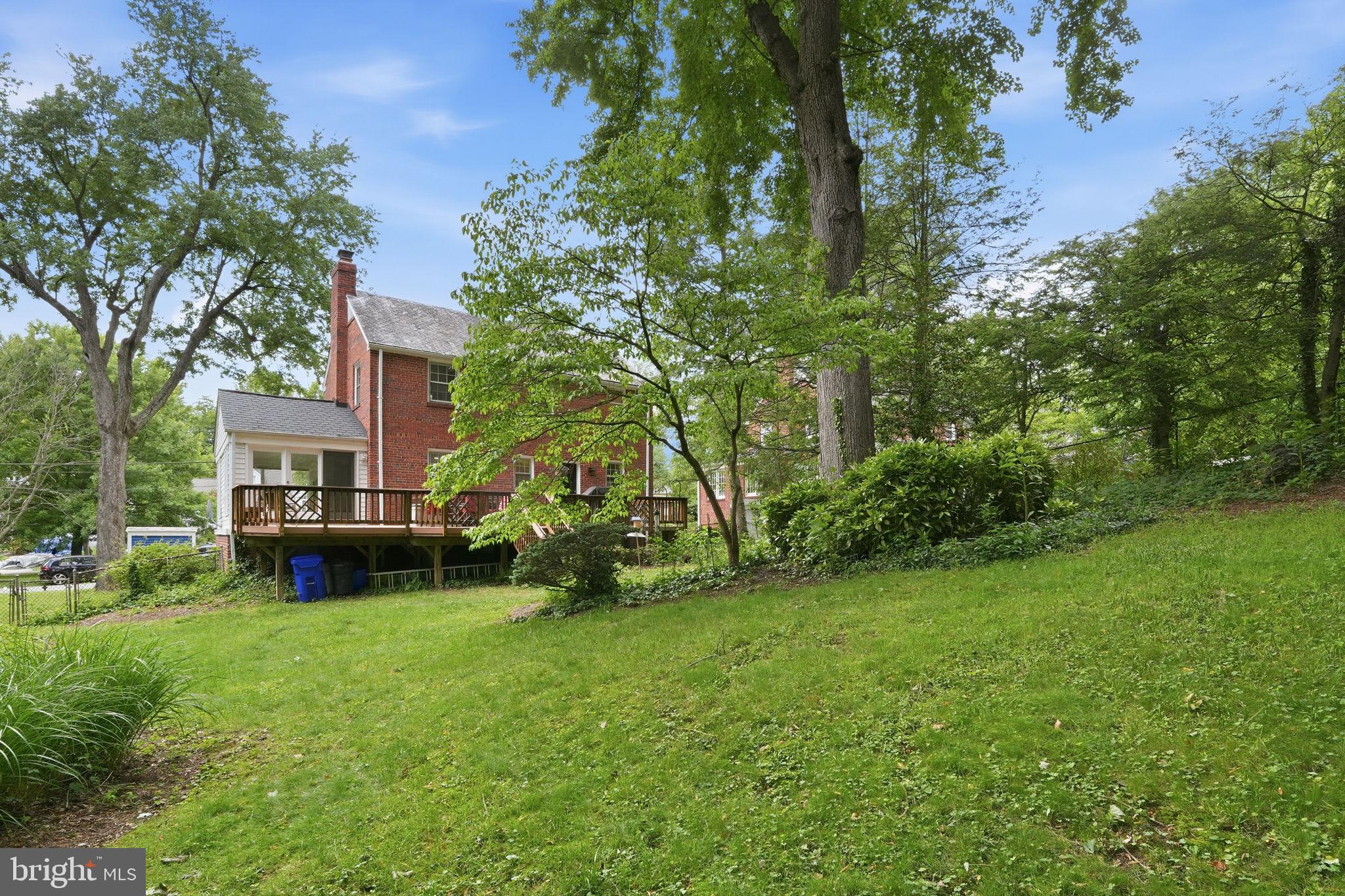 NORTH HILLS - Residential