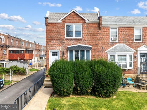 Townhouse For Sale - 6635 Hollis Street<br/> PHILADELPHIA, PA 19138