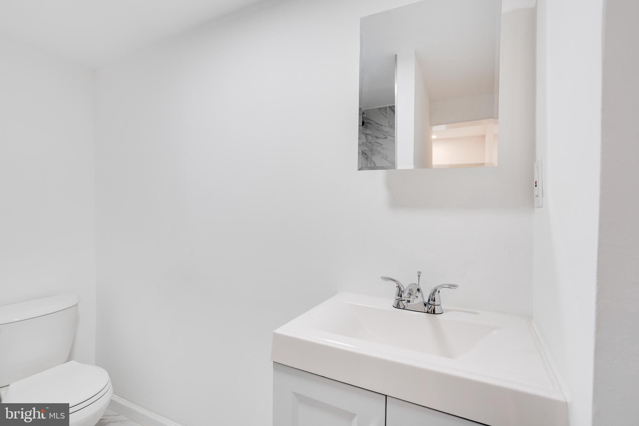 EAST KENSINGTON - Residential