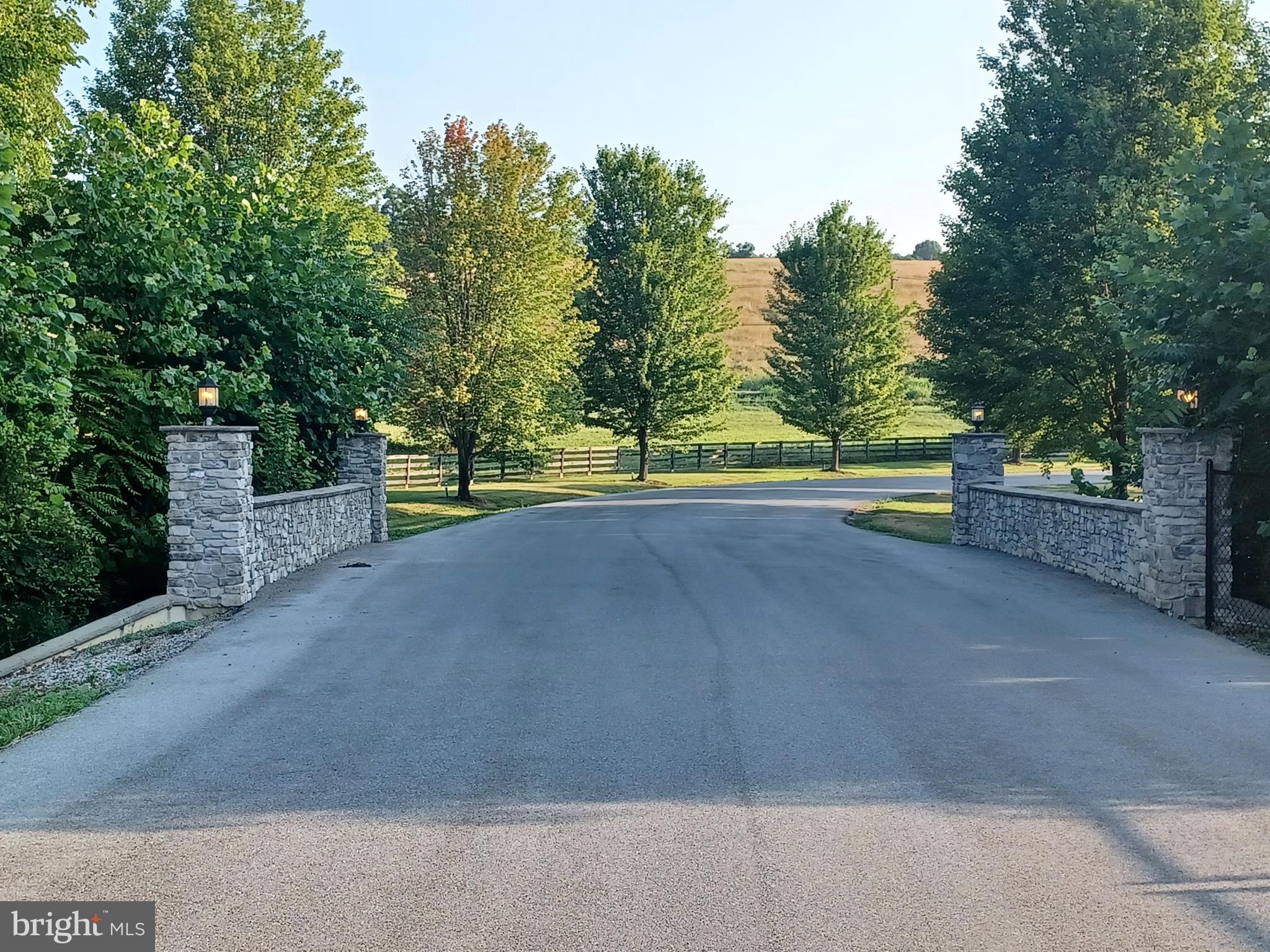 BROOKSIDE - Residential