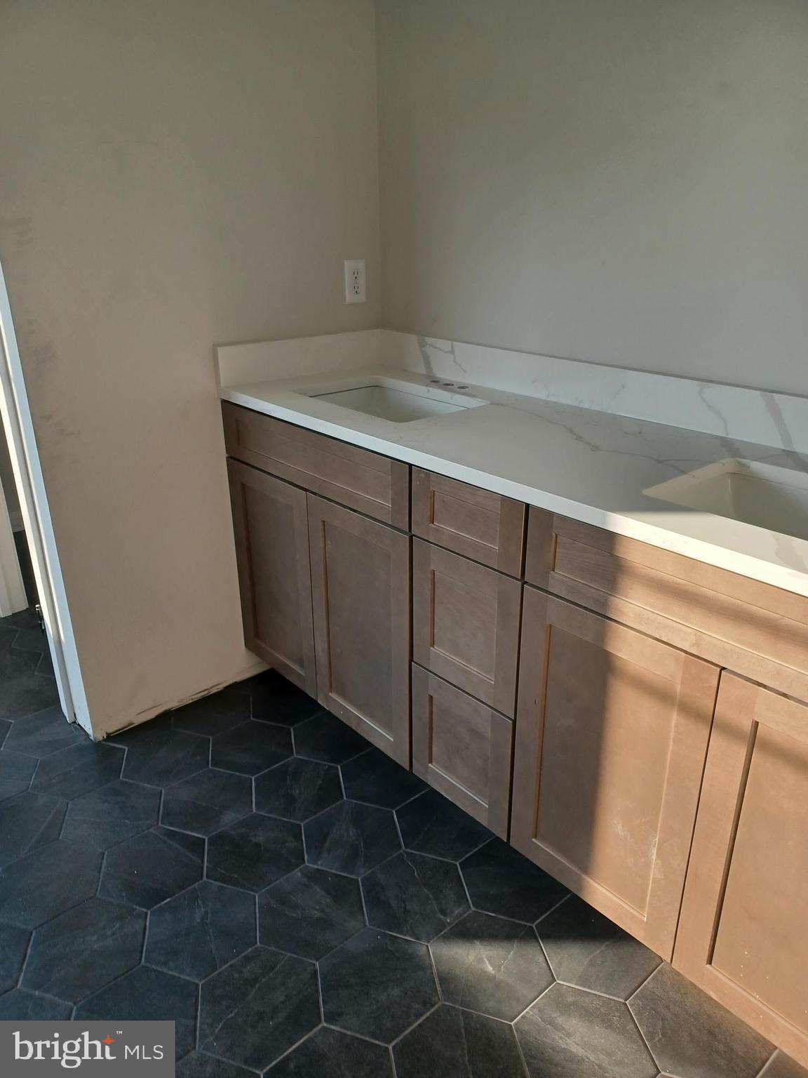 BROOKSIDE - Residential