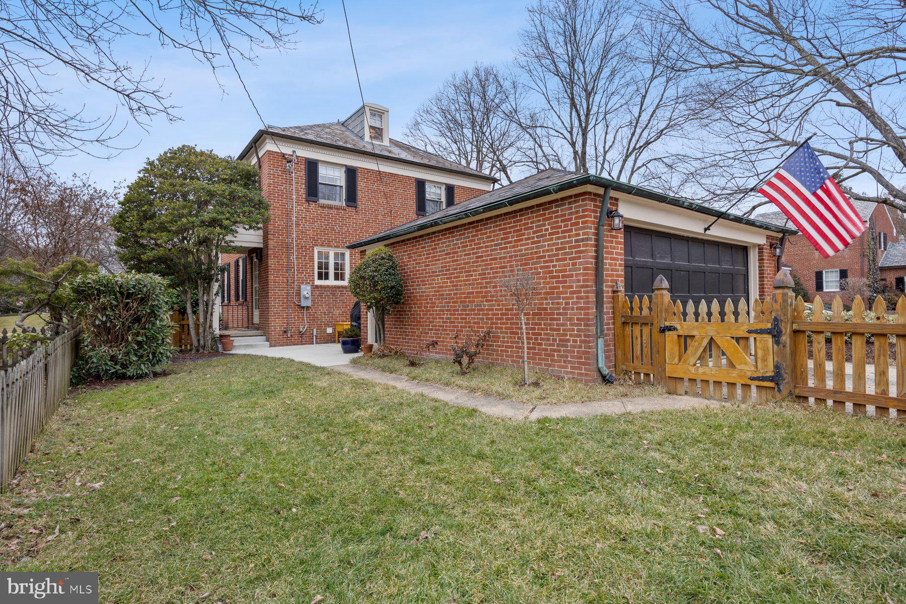 GREATER HOMELAND HISTORIC DISTRICT - Residential