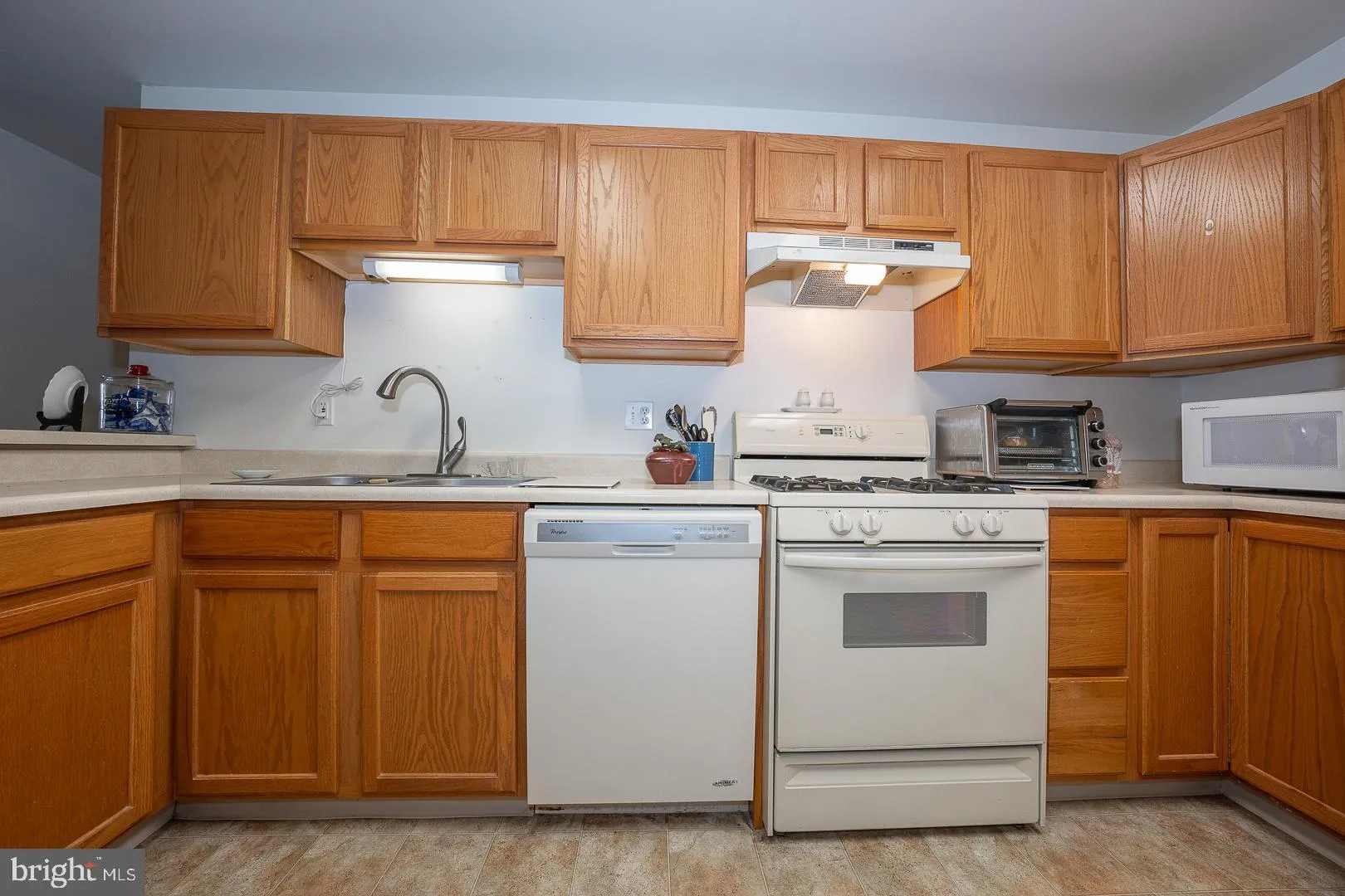 Phoenixville, Pennsylvania 19460, United States, 2 Bedrooms Bedrooms, ,2 BathroomsBathrooms,Residential,Active,15129