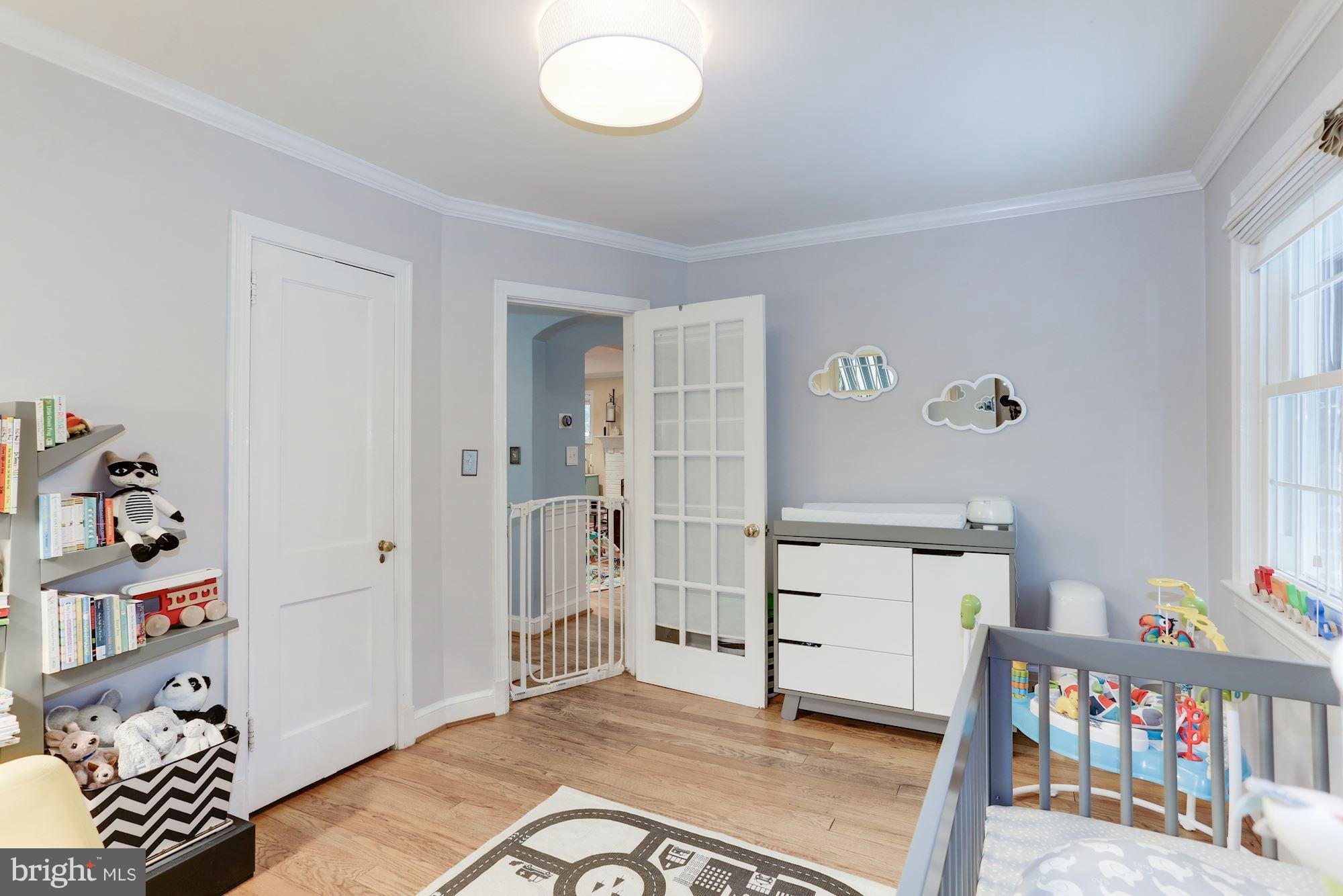 WOODSIDE KNOLLS - Residential