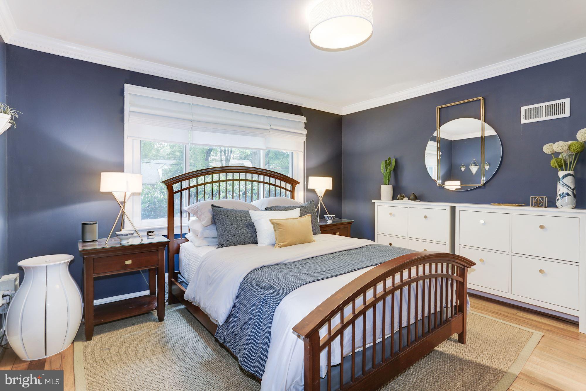 WOODSIDE KNOLLS - Residential