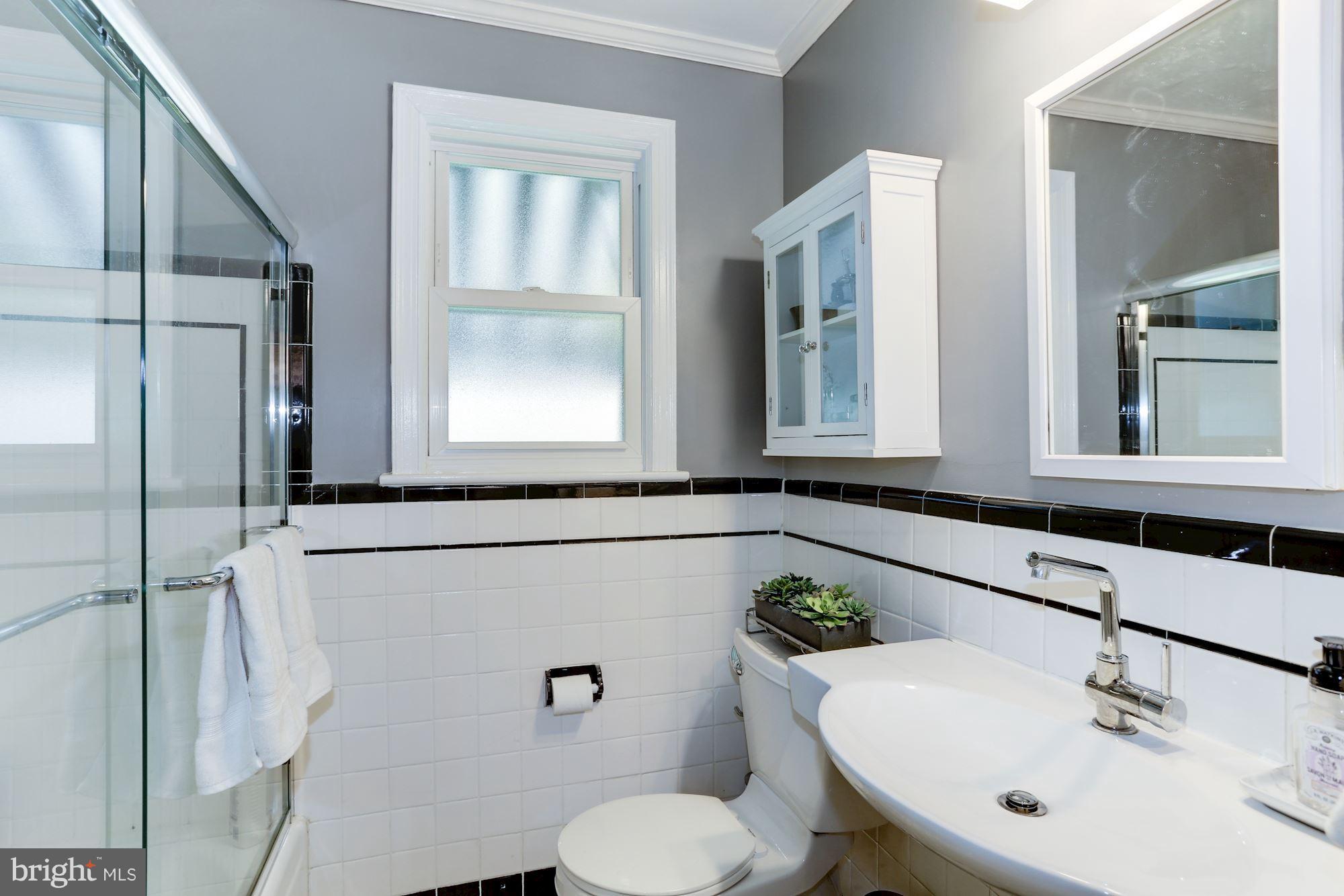 WOODSIDE KNOLLS - Residential