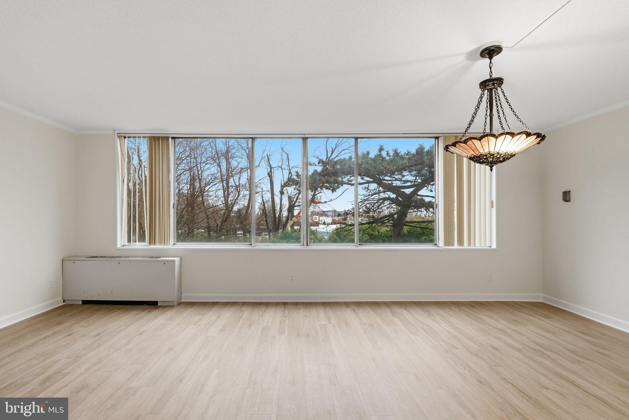 VISTAS AT WASHINGTONIAN WOODS - Residential