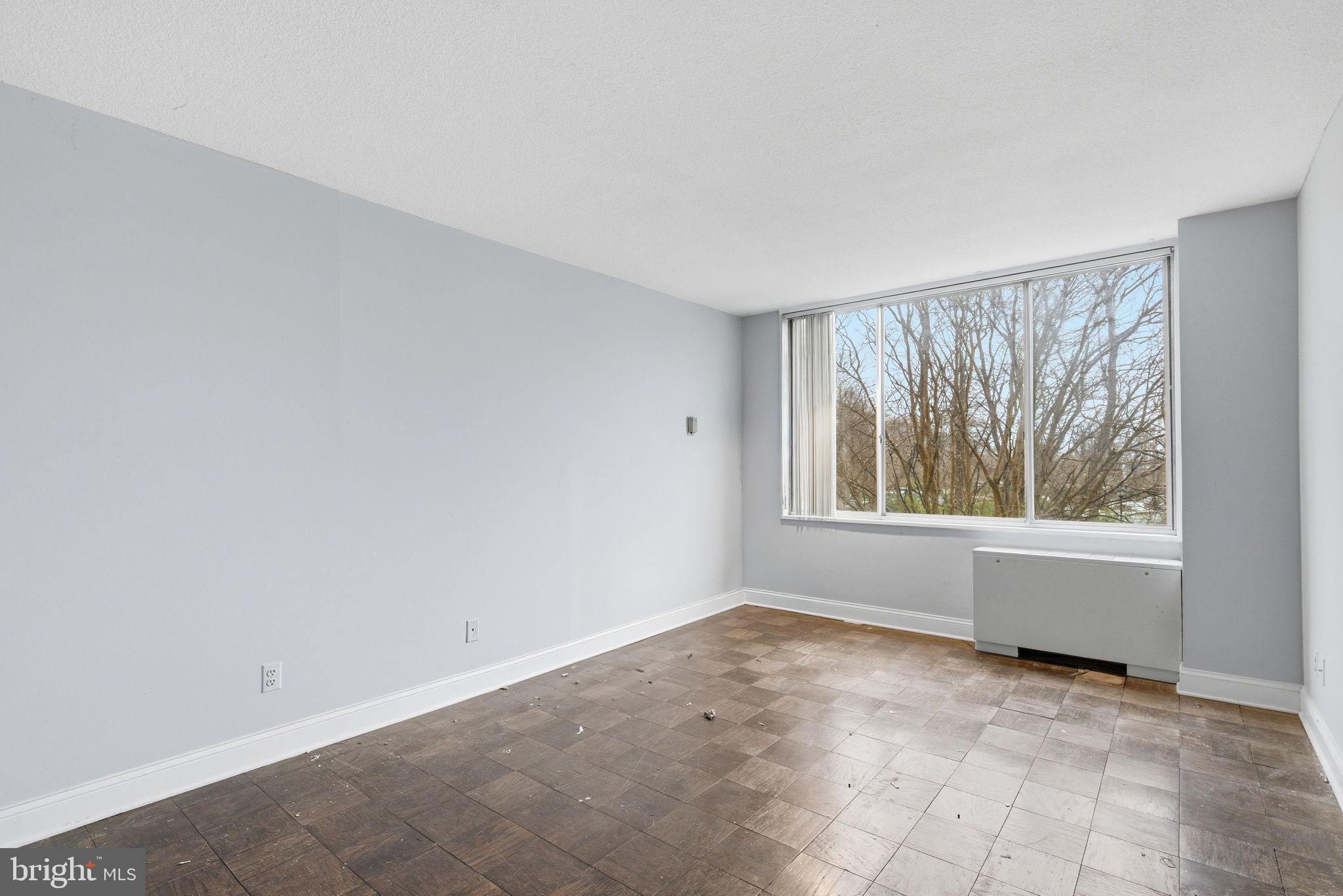 VISTAS AT WASHINGTONIAN WOODS - Residential