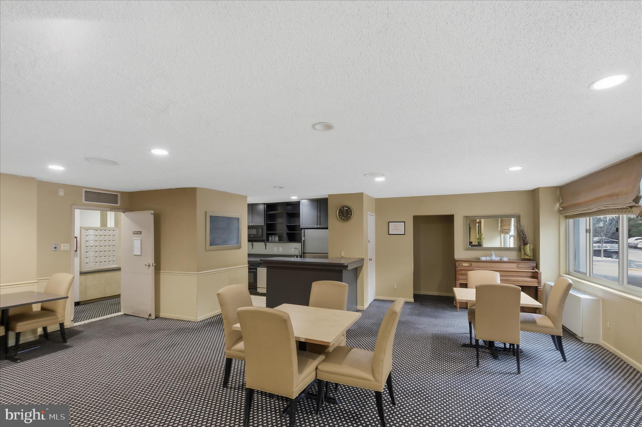 VISTAS AT WASHINGTONIAN WOODS - Residential