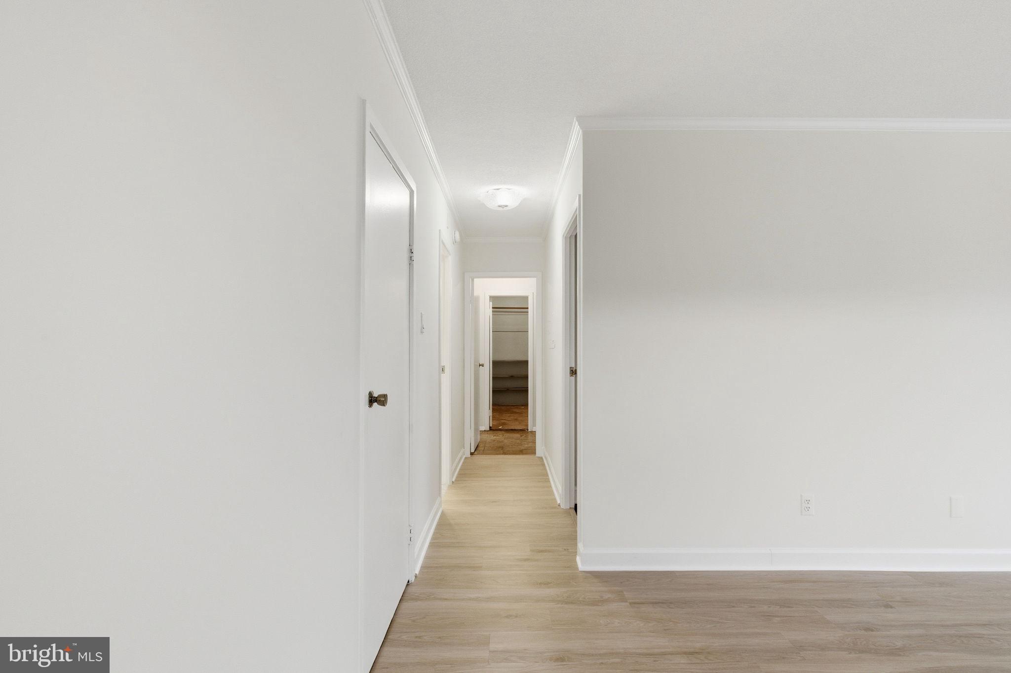 VISTAS AT WASHINGTONIAN WOODS - Residential