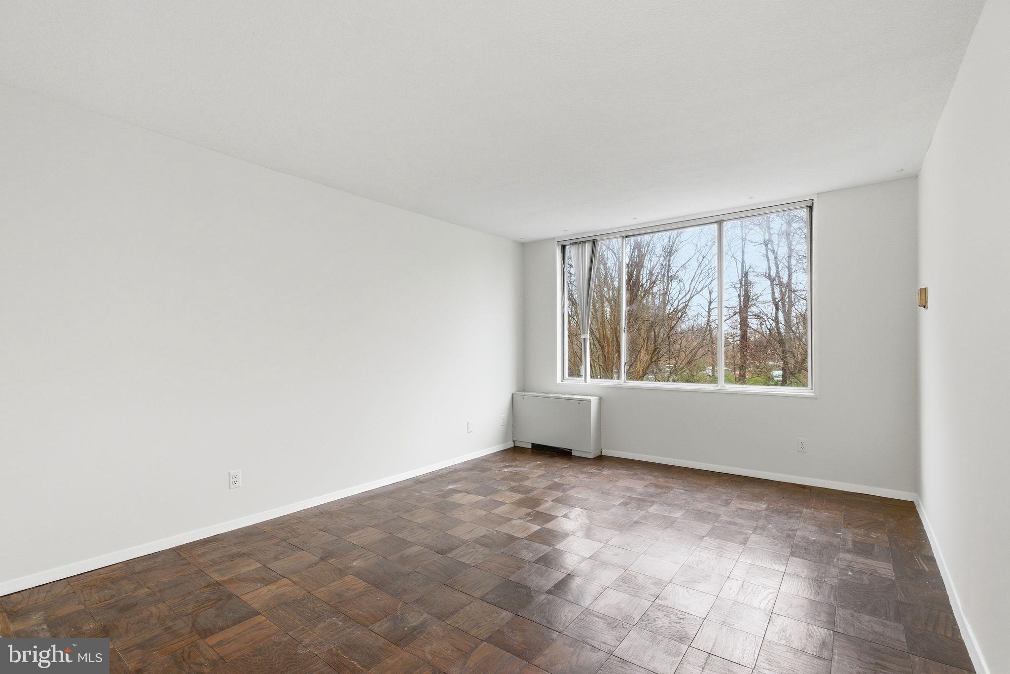 VISTAS AT WASHINGTONIAN WOODS - Residential