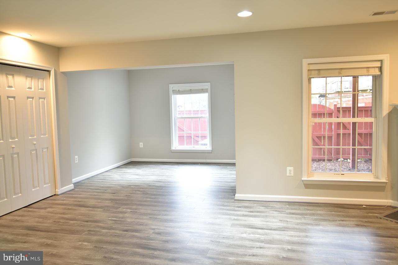 WILLOW OAKS - Residential