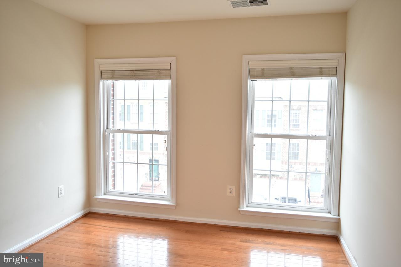 WILLOW OAKS - Residential
