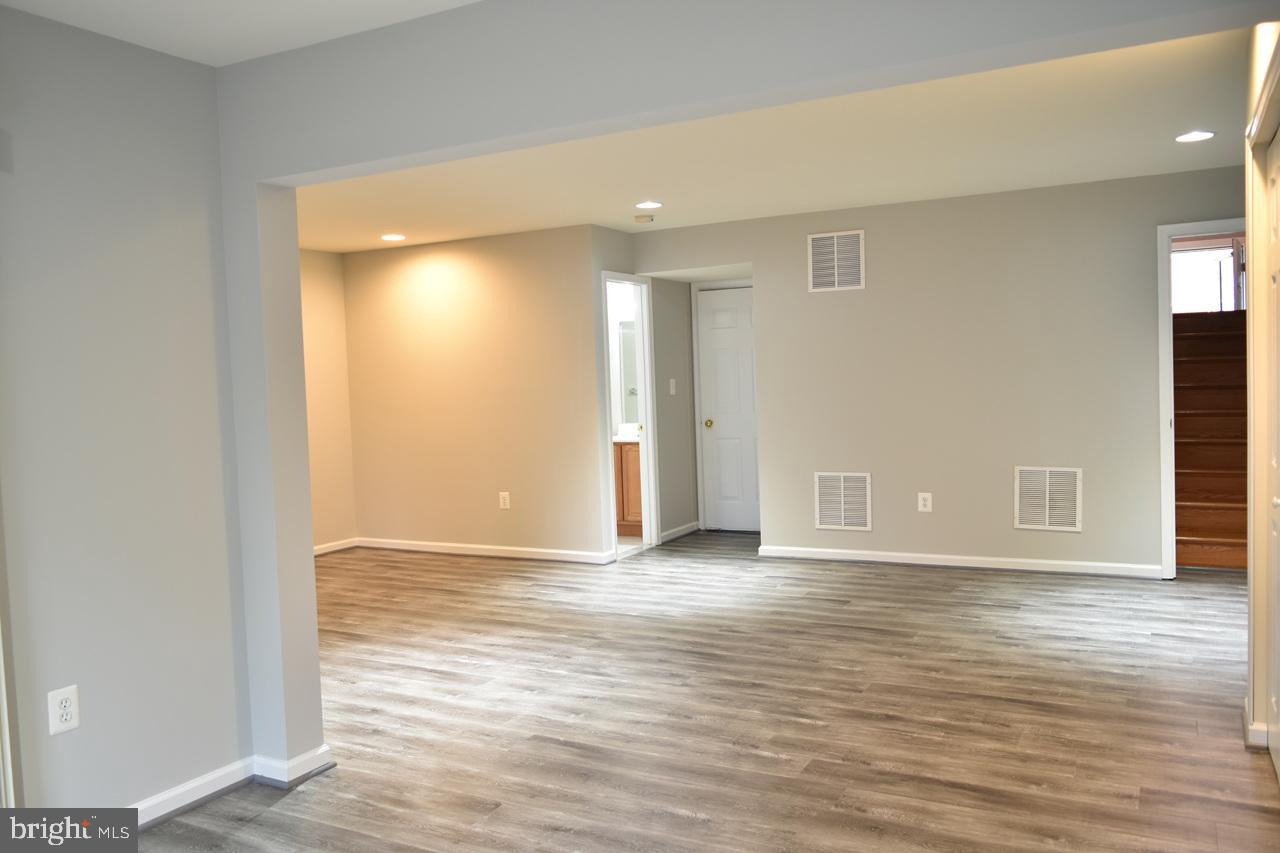 WILLOW OAKS - Residential