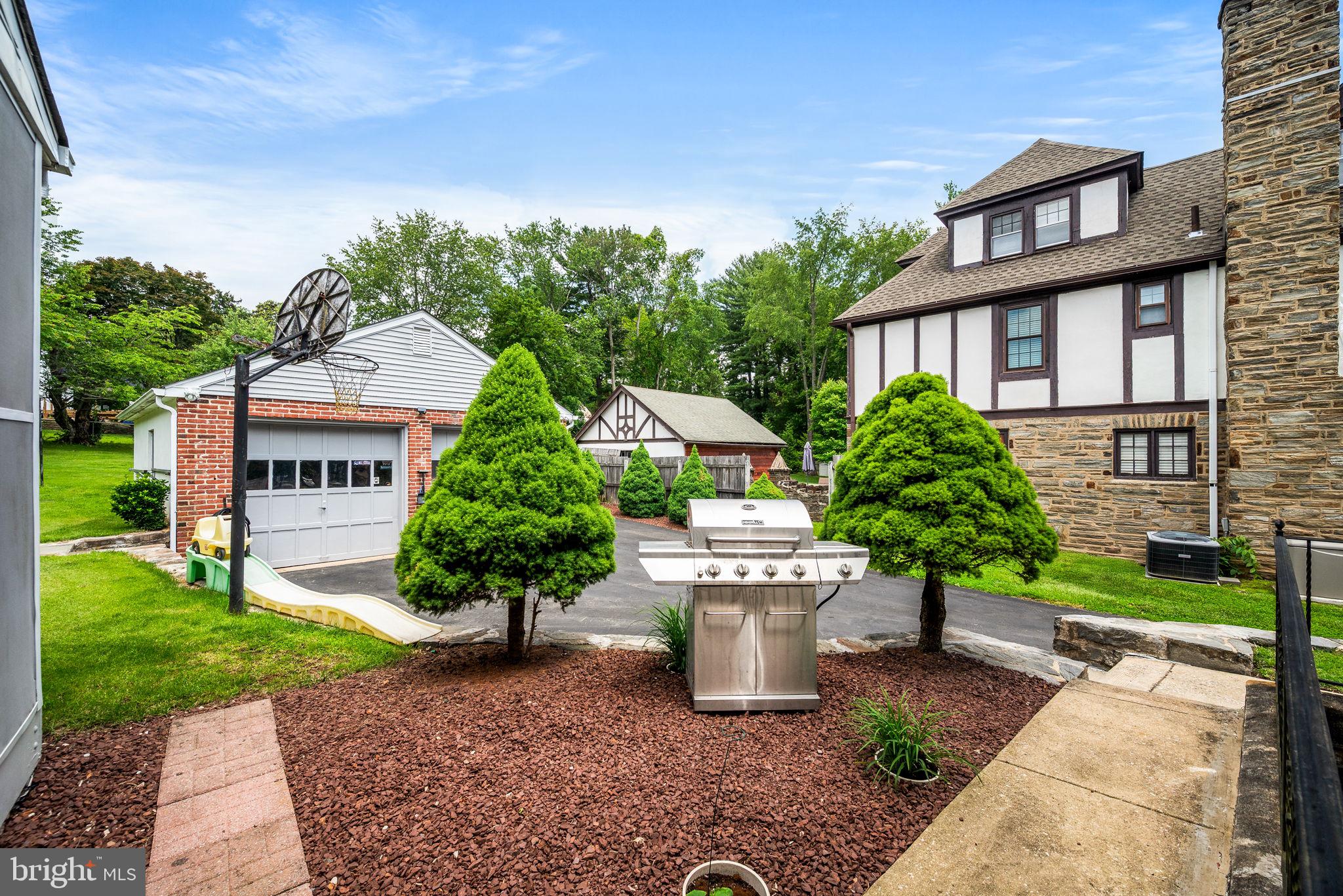 719 PINE RIDGE ROAD