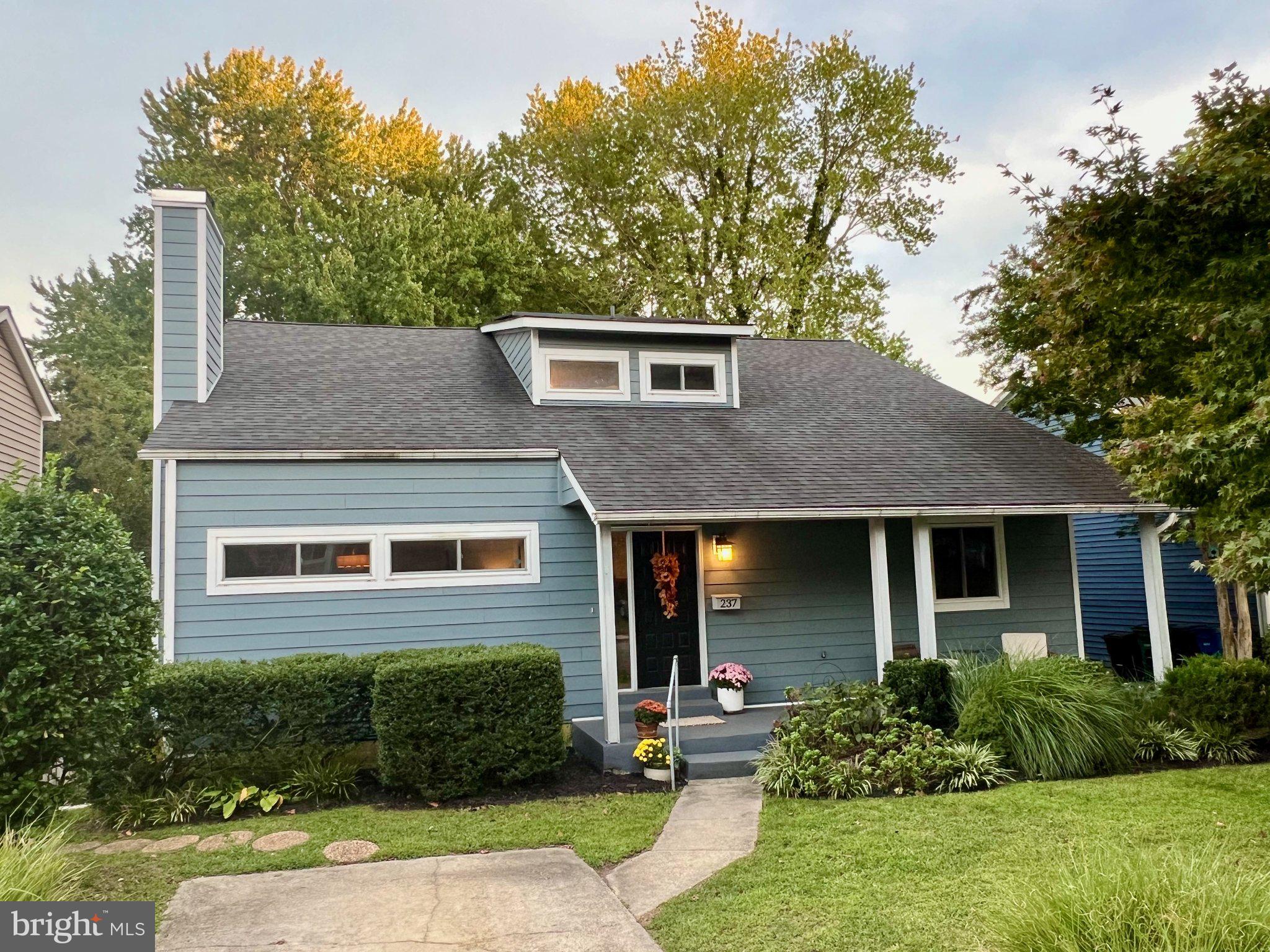 237 CHATHAM LANE