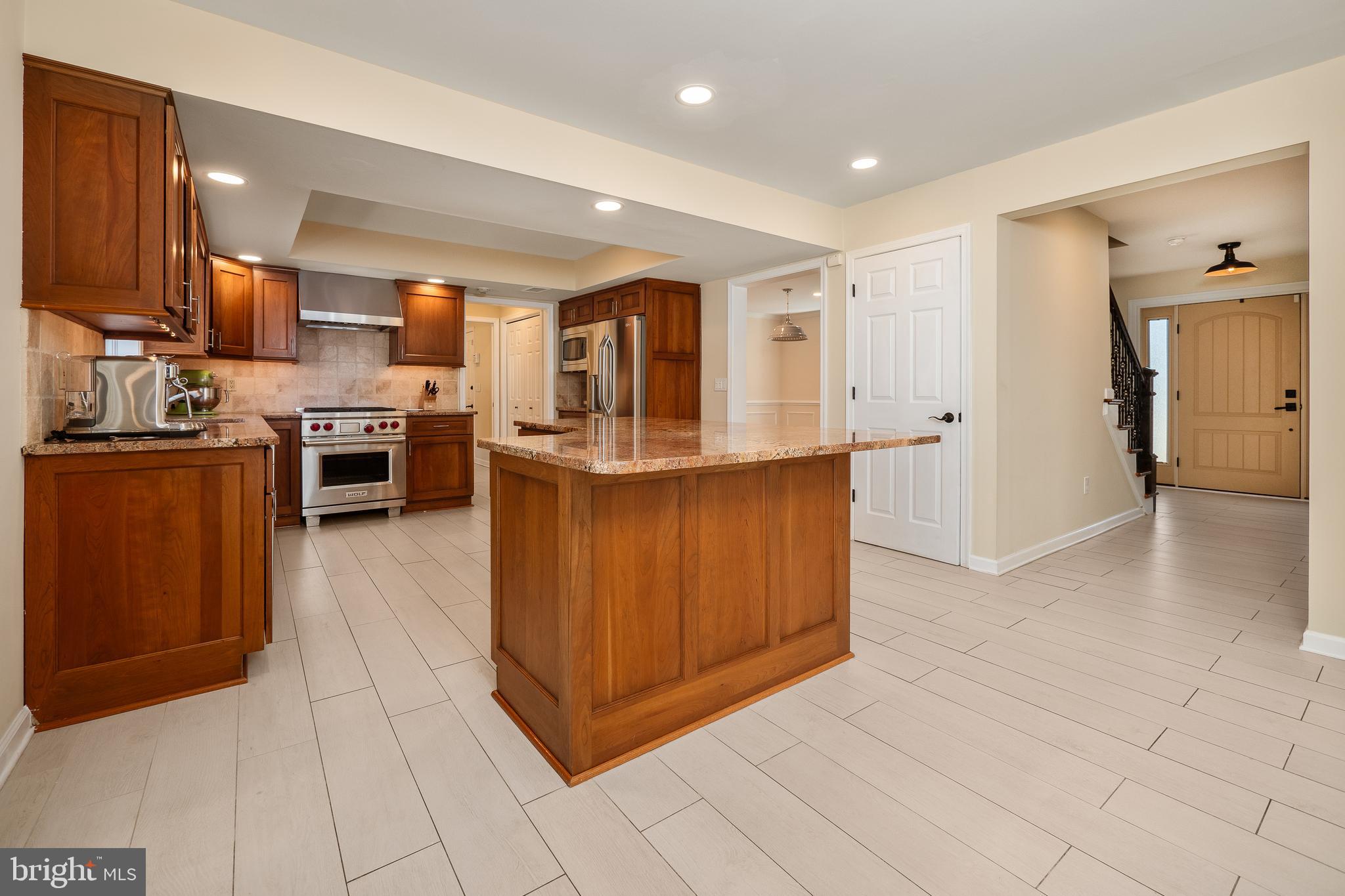 BRIDLE PATH CROSSING - Residential