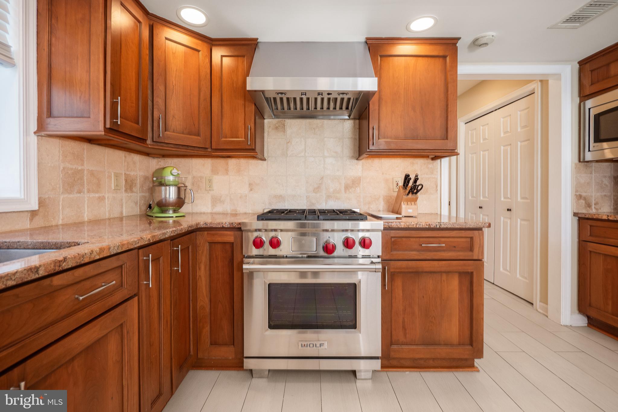 BRIDLE PATH CROSSING - Residential