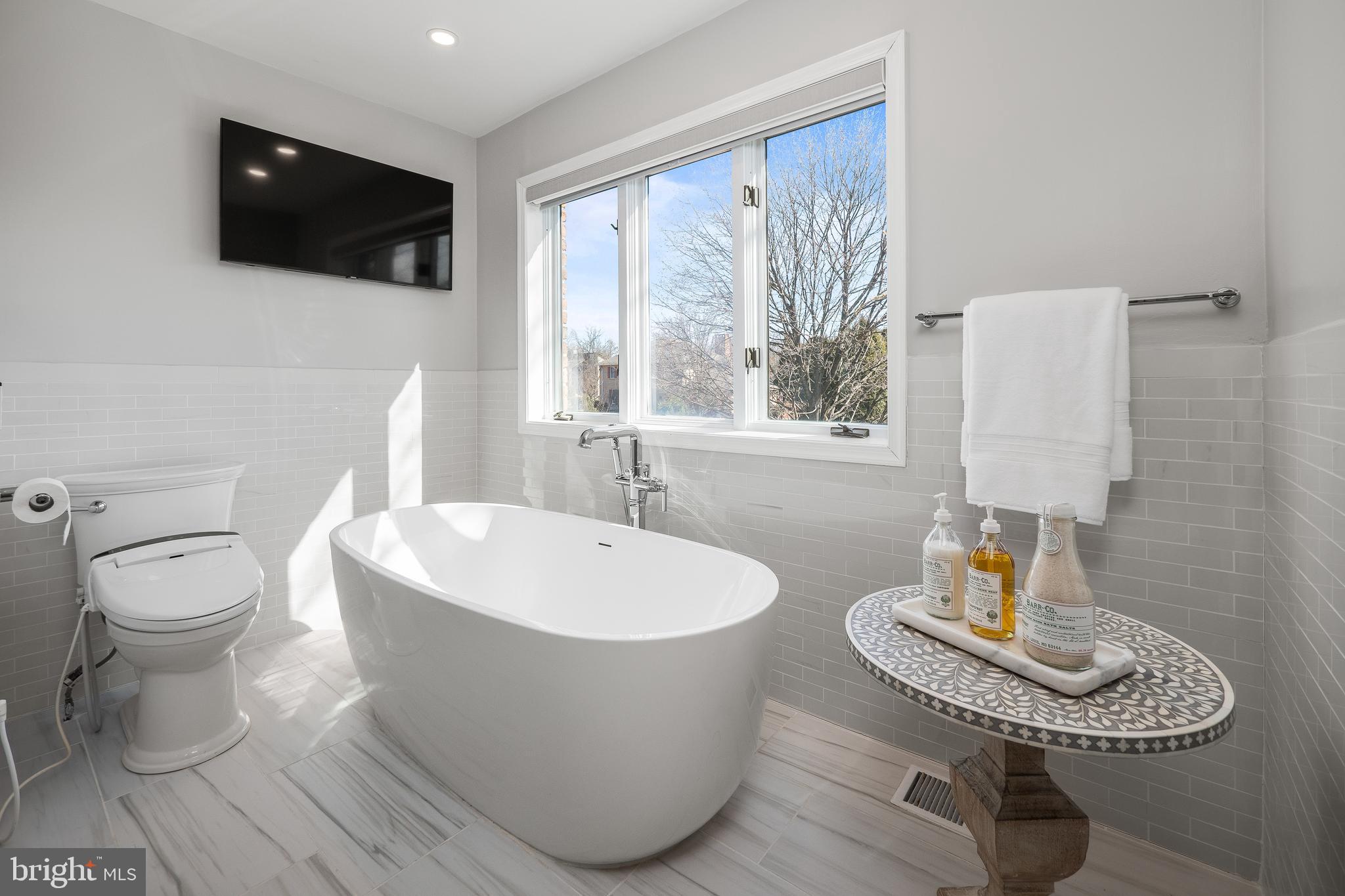 BRIDLE PATH CROSSING - Residential