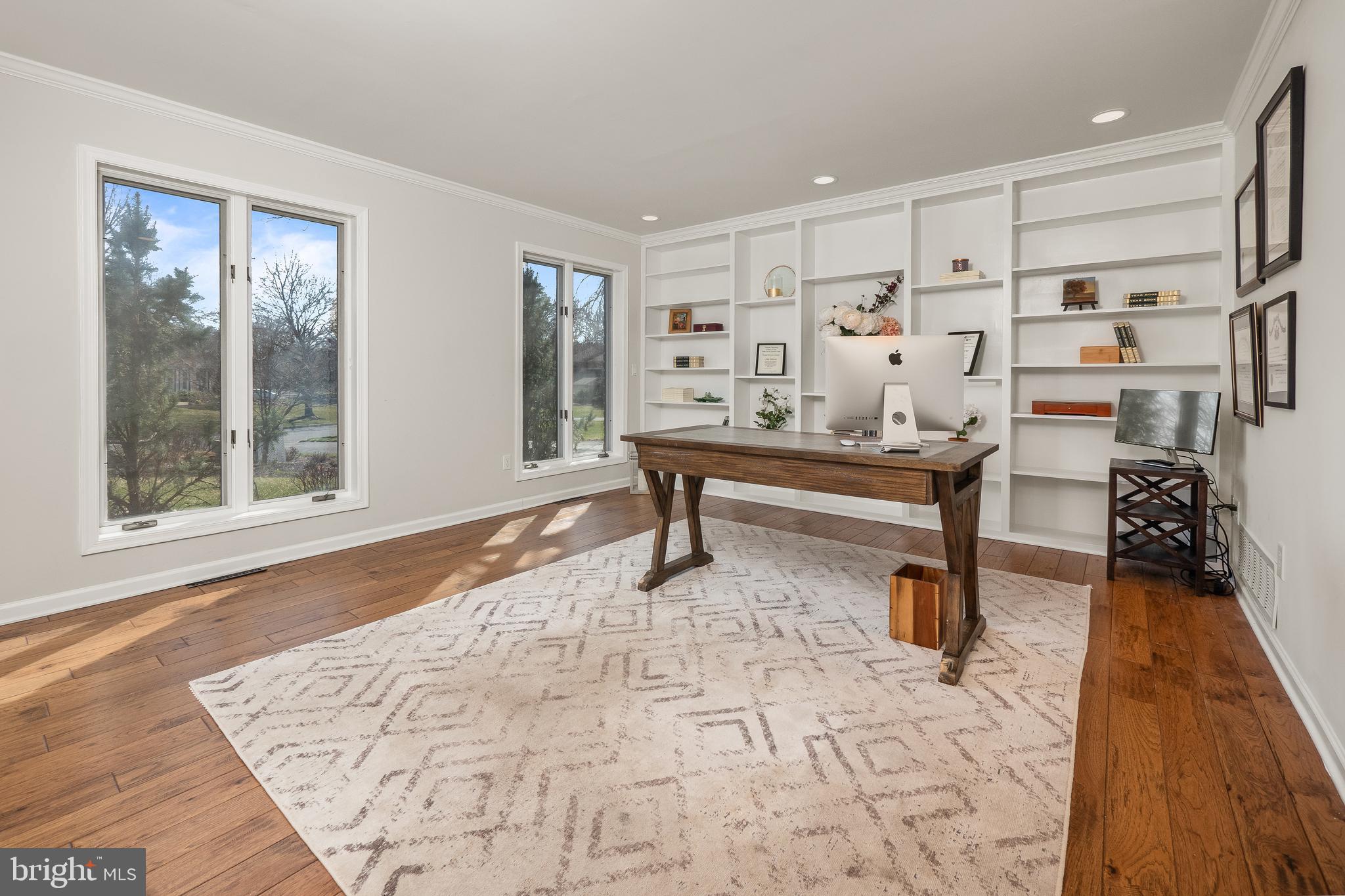 BRIDLE PATH CROSSING - Residential