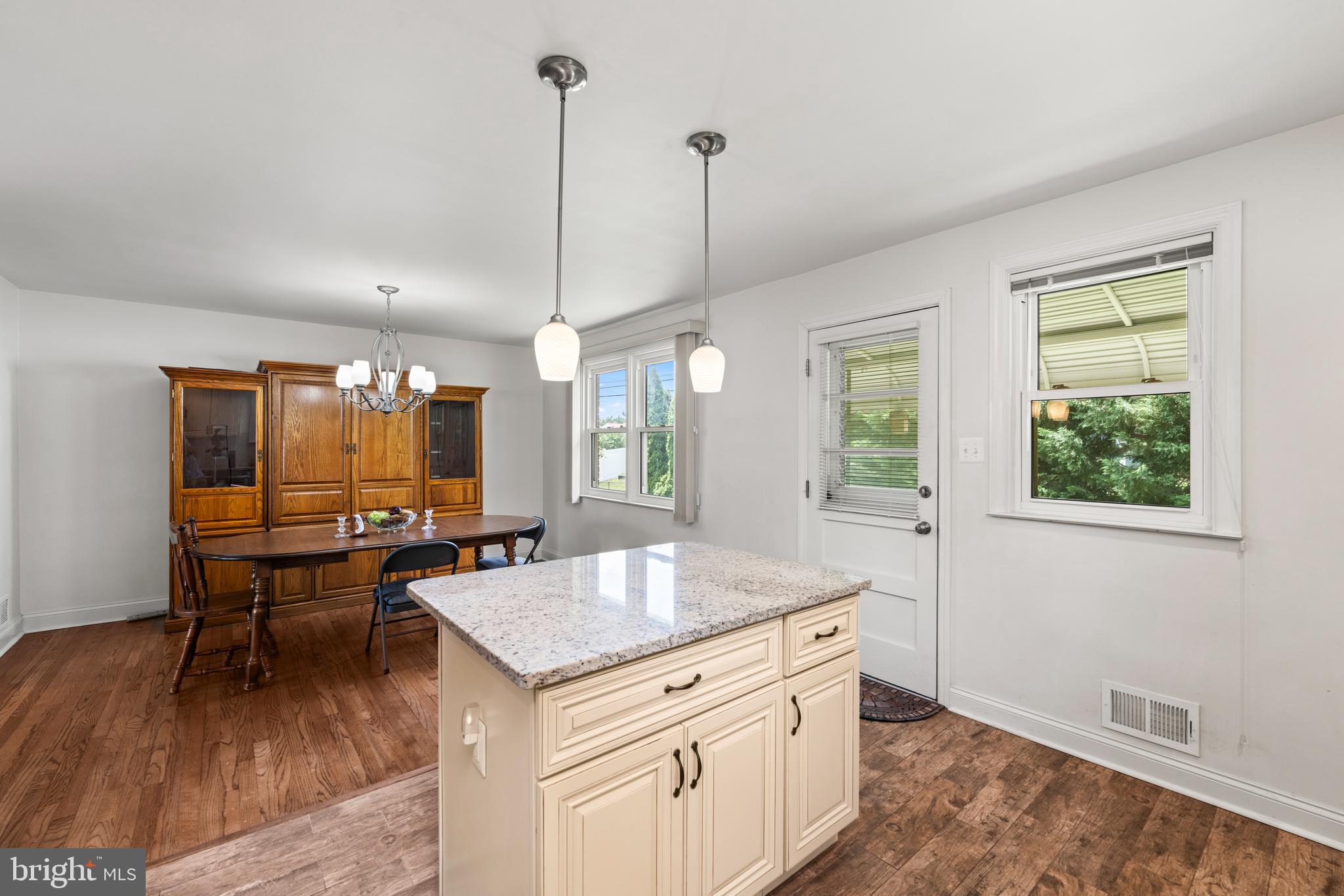 LAURELDALE - Residential