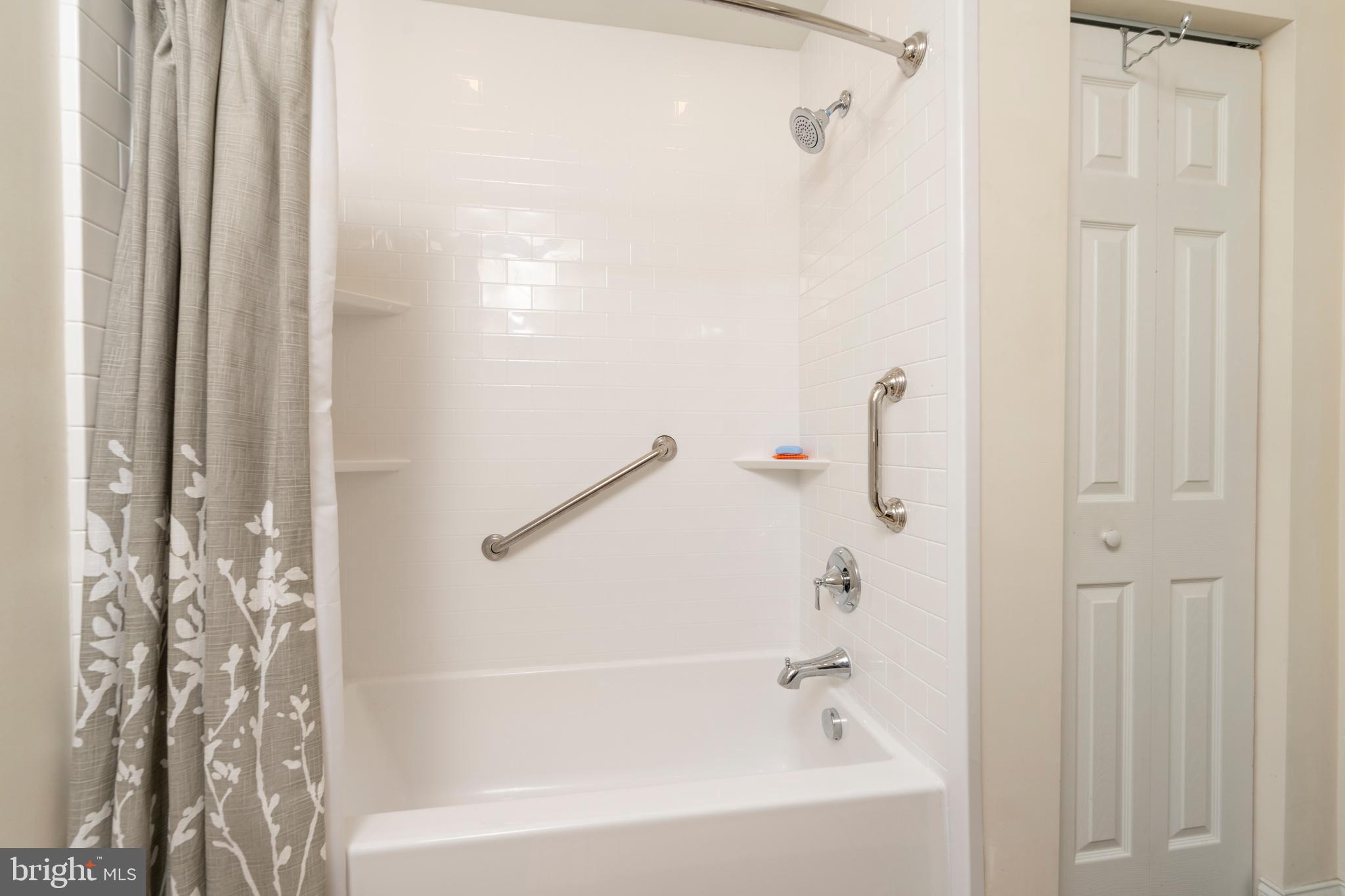 LAURELDALE - Residential