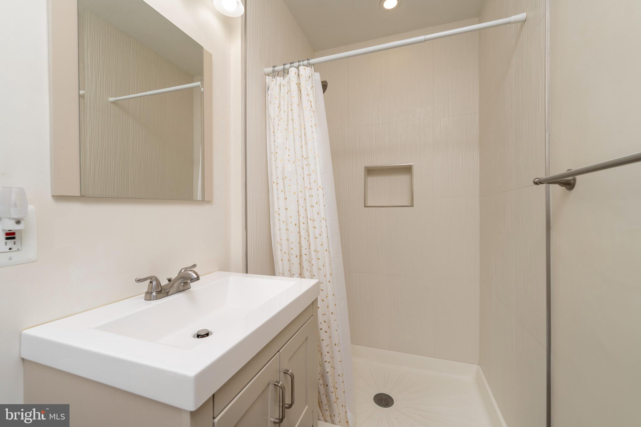 LAURELDALE - Residential