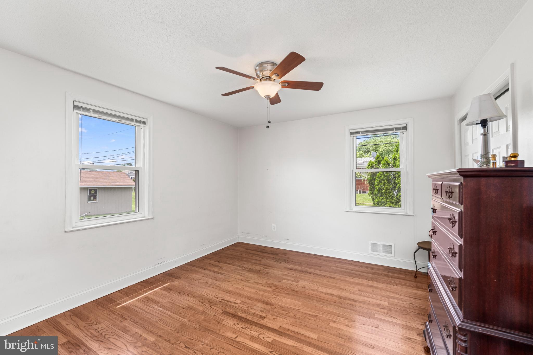 LAURELDALE - Residential