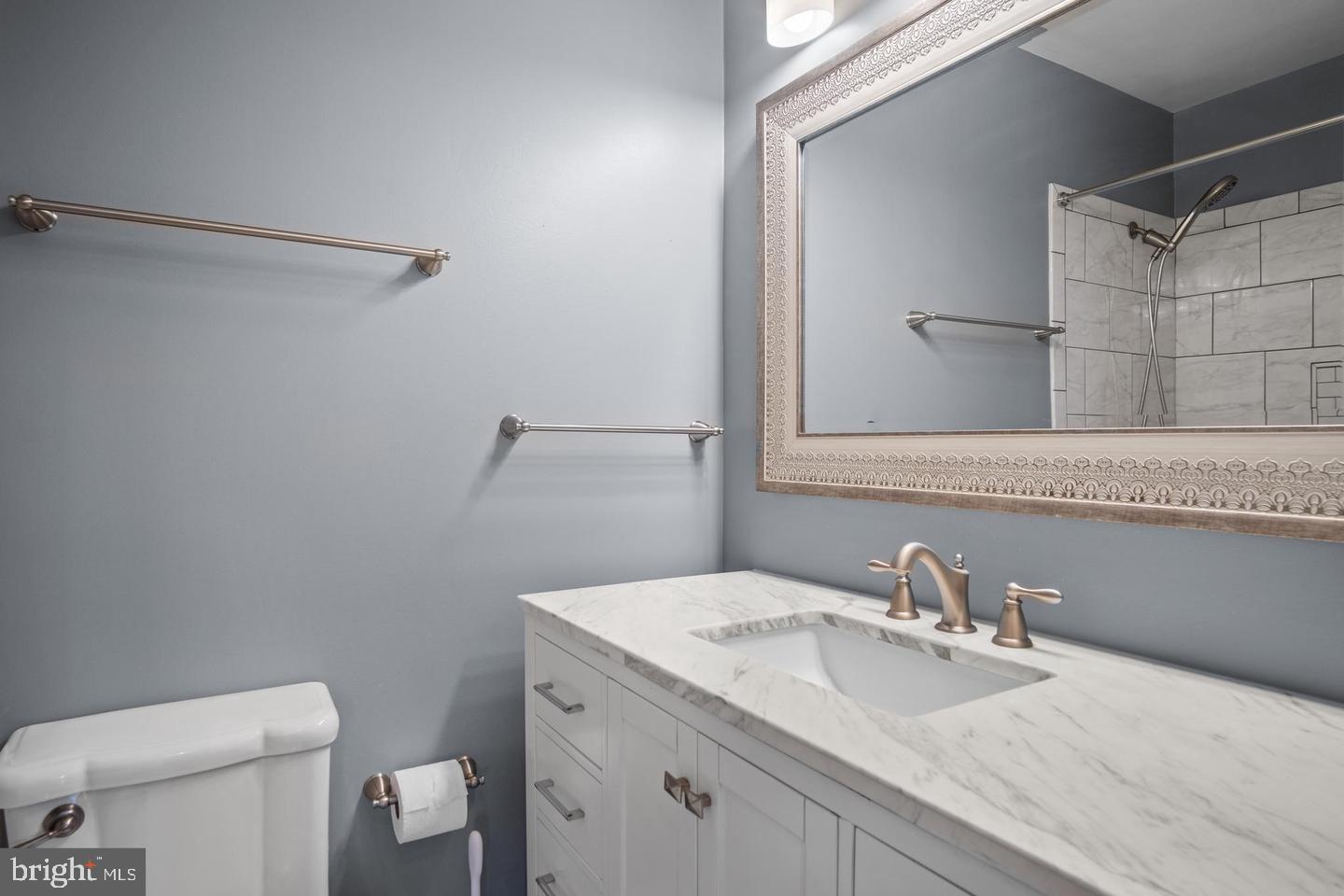 ROSE HILL MANOR - Residential Lease