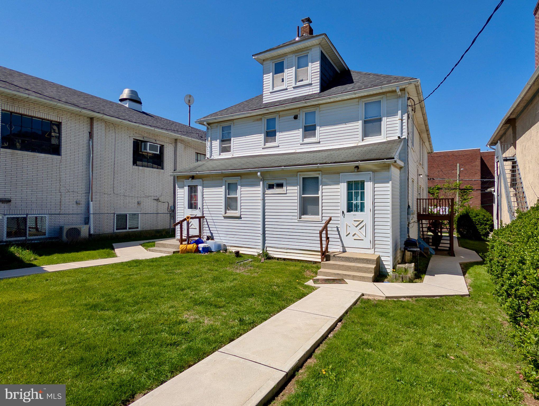 1083-1085 MAIN STREET