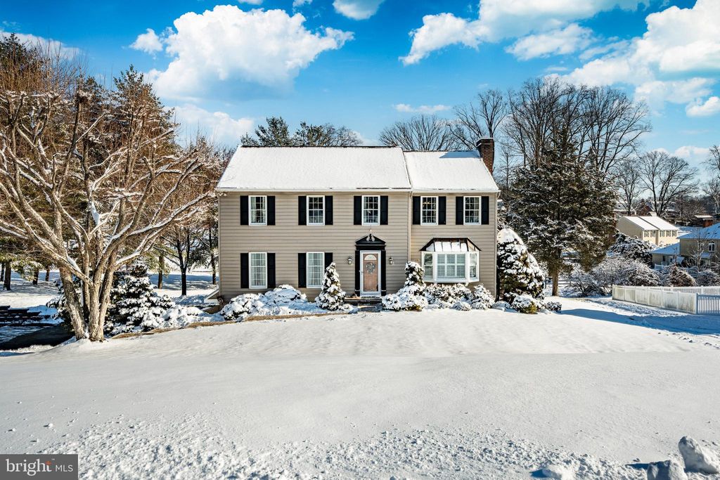 Photo of 23 Newtown Woods Road, NEWTOWN SQUARE, PA 19073 (MLS # PADE2106638)