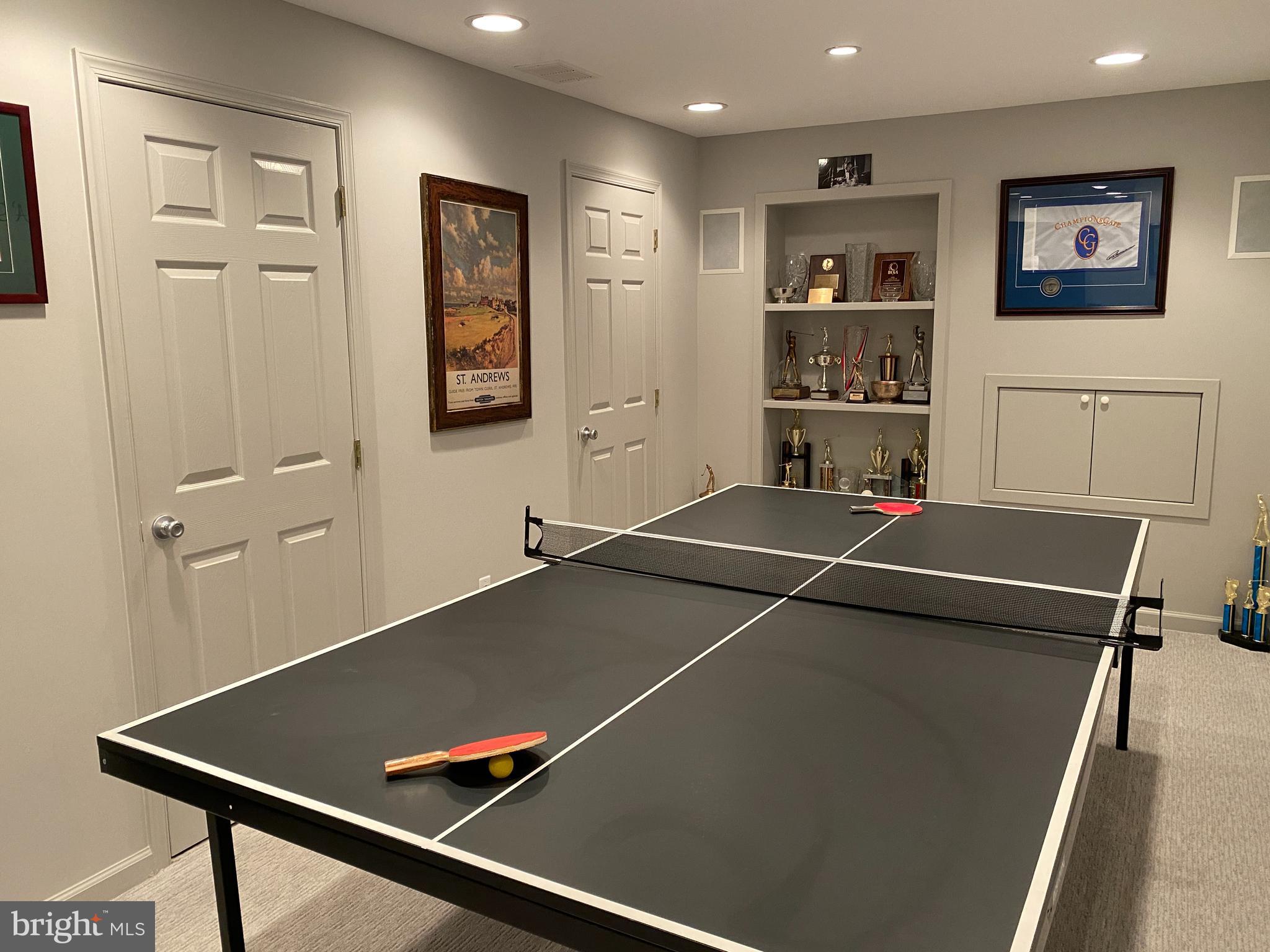 HAMPTON GREEN - Residential