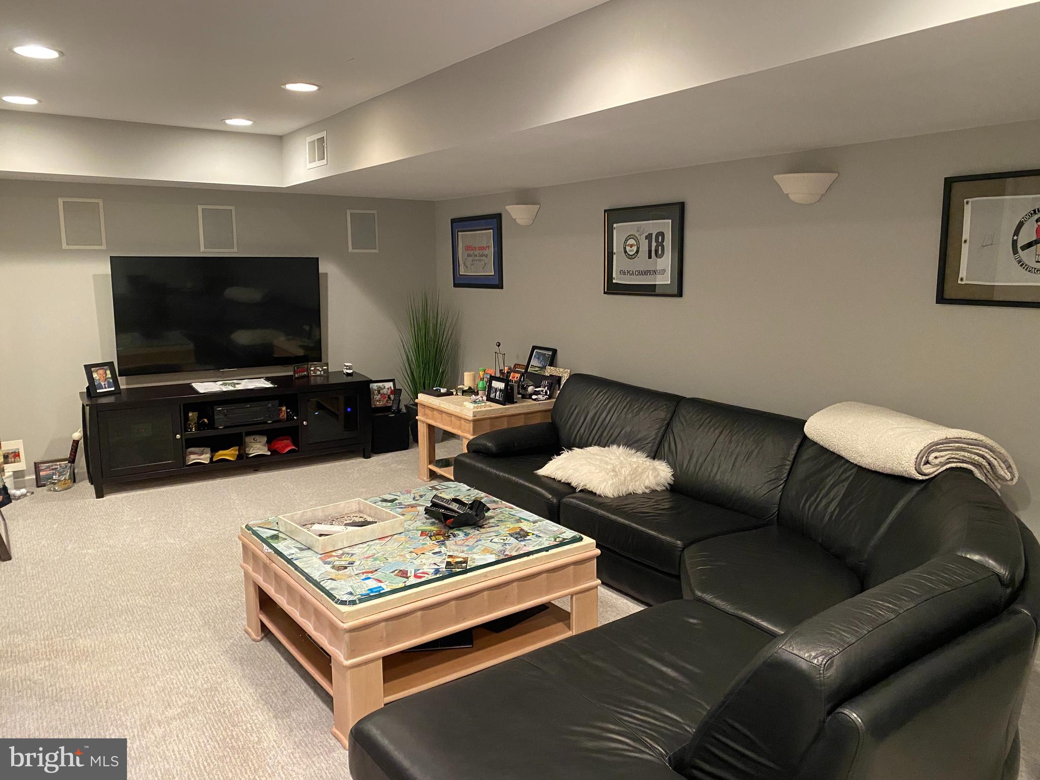 HAMPTON GREEN - Residential