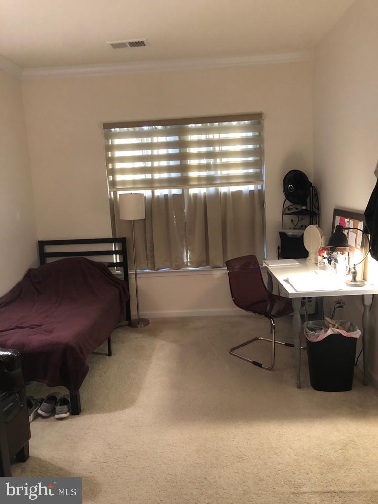 SOUTH RIDING - Residential