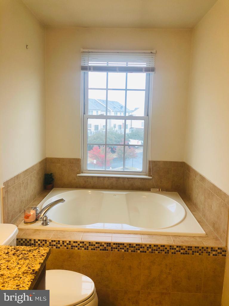 SOUTH RIDING - Residential