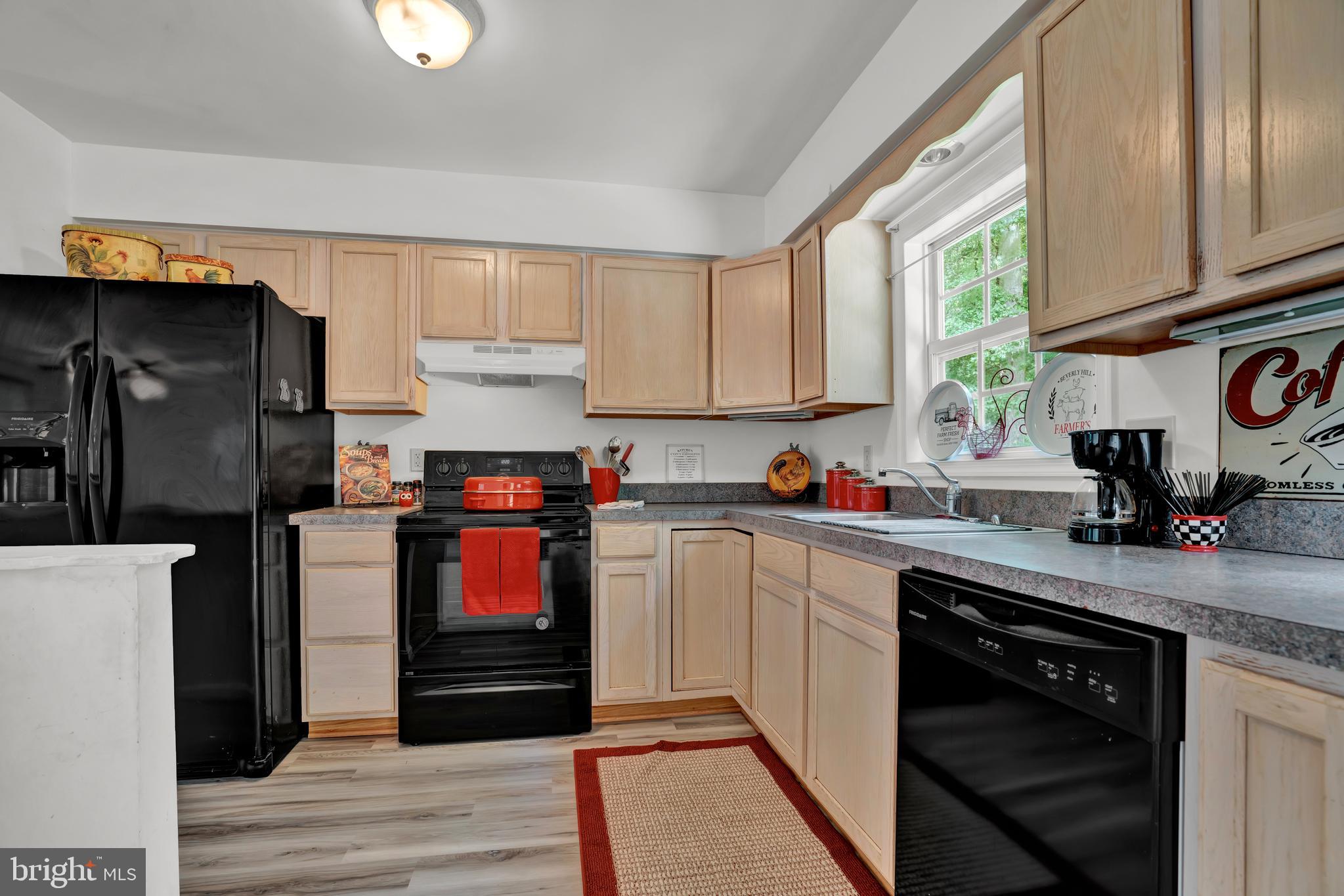 HAZEL RIVER - Residential