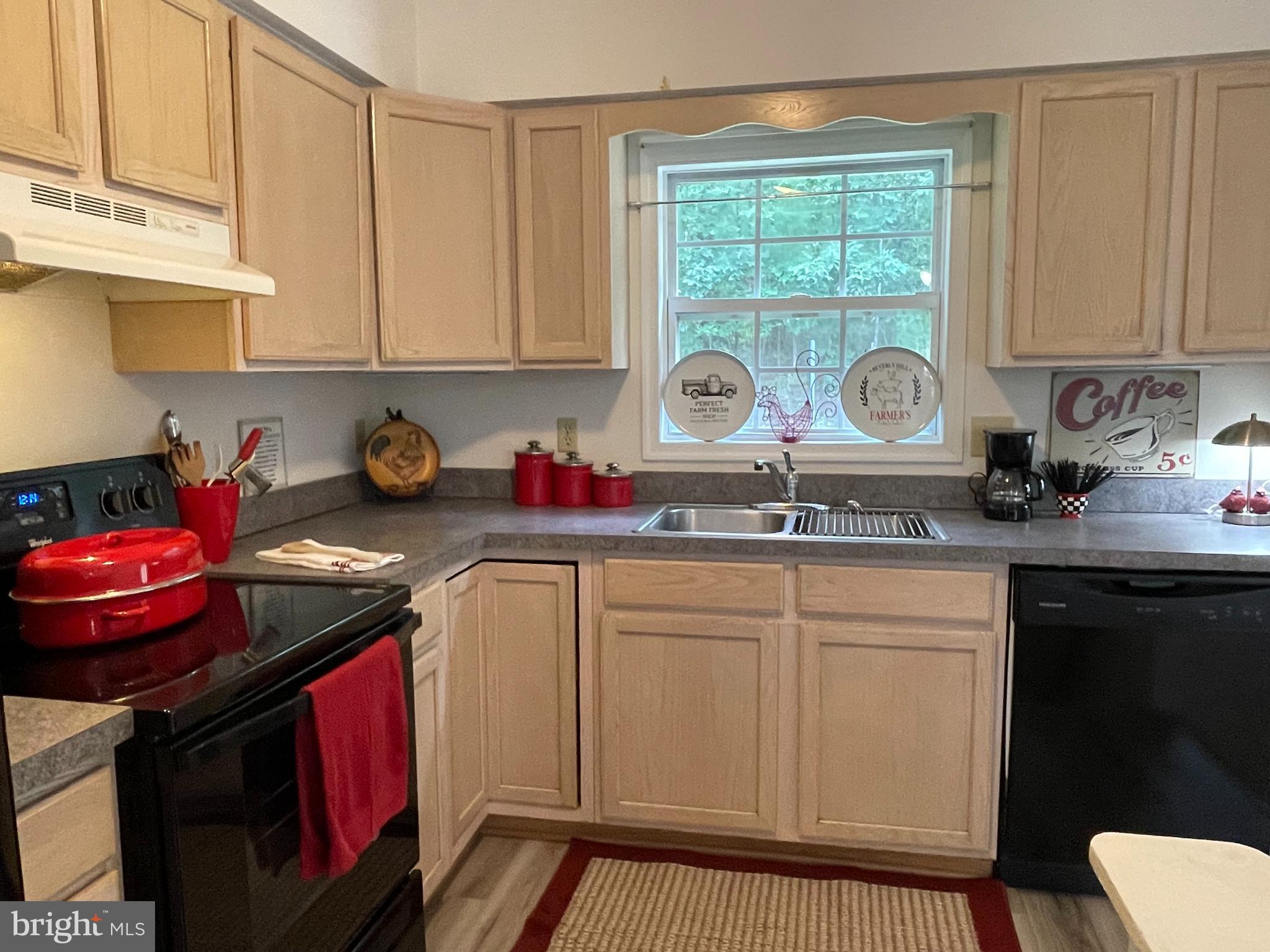 HAZEL RIVER - Residential