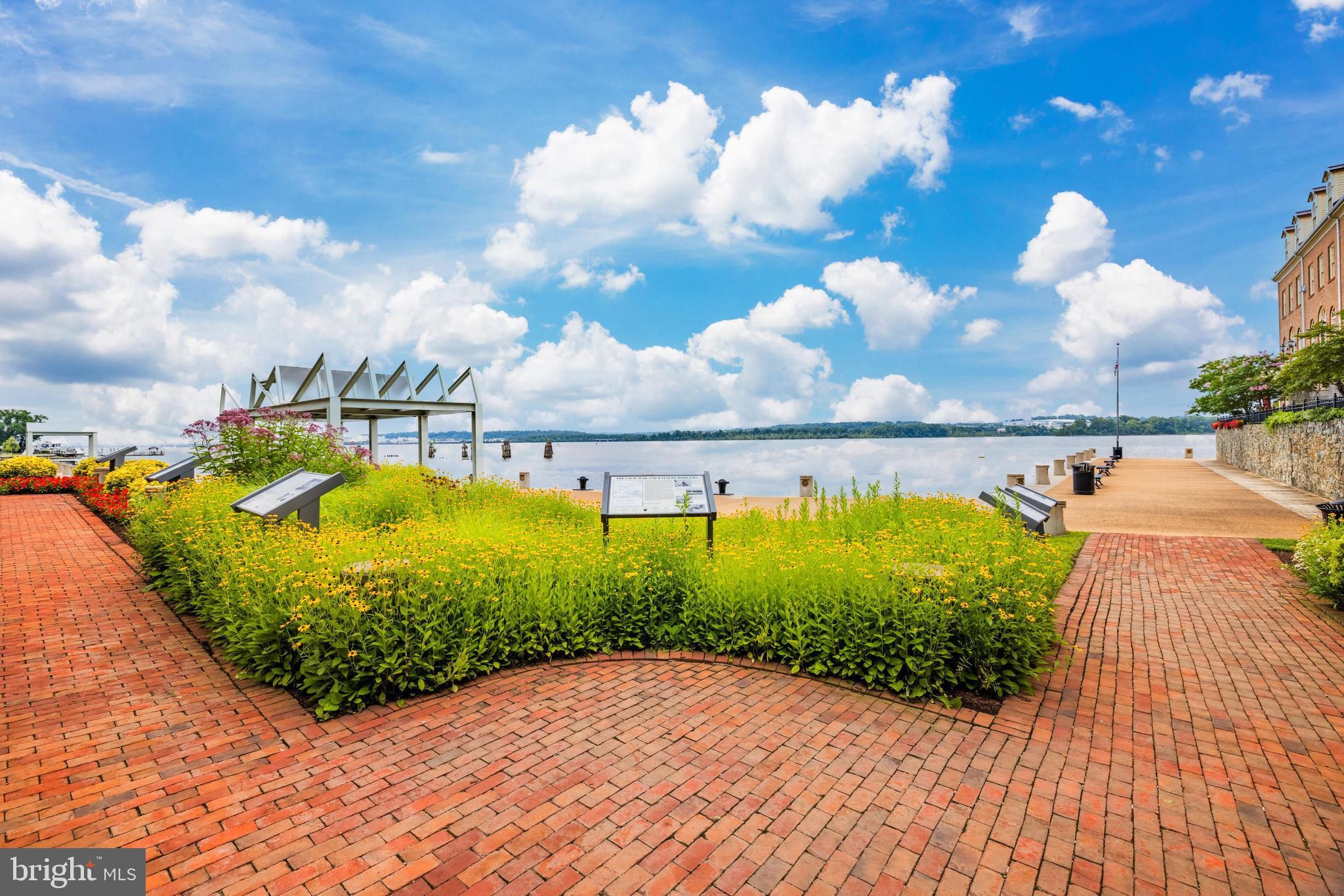 FORDS LANDING - Residential