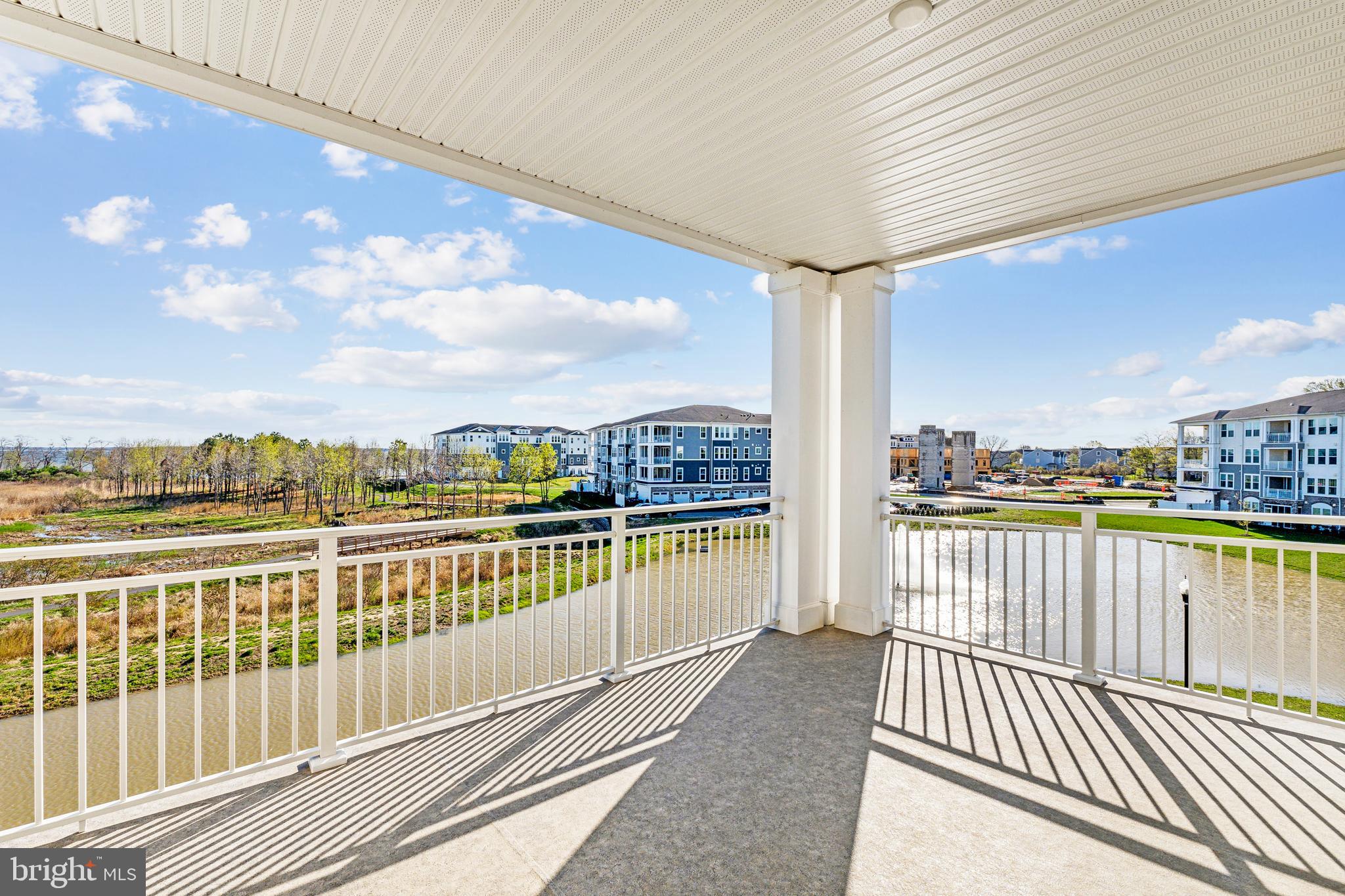 FOUR SEASONS AT KENT ISLAND - Residential