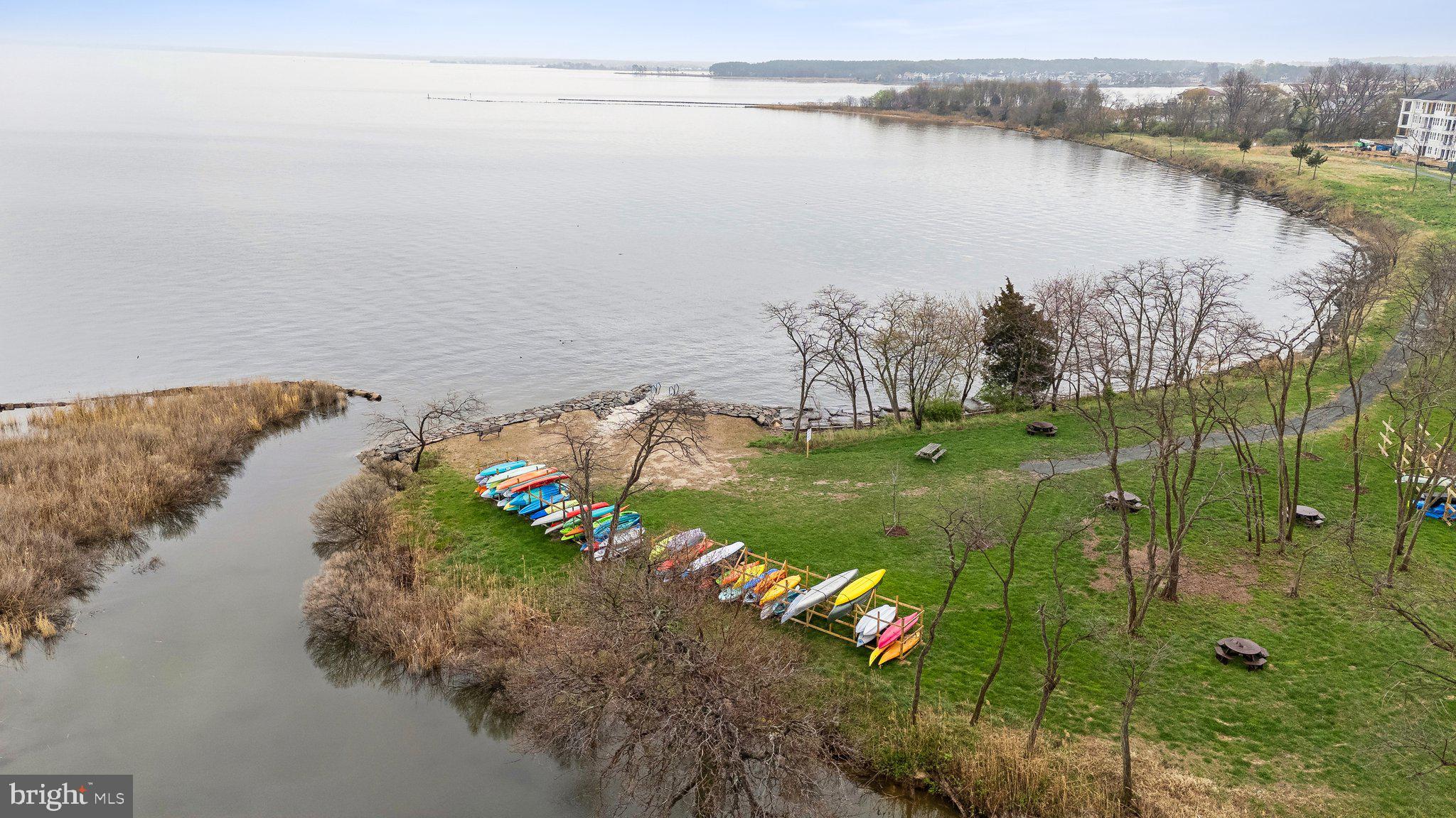 FOUR SEASONS AT KENT ISLAND - Residential